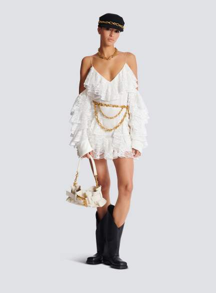 Flowing dress with lace ruffles