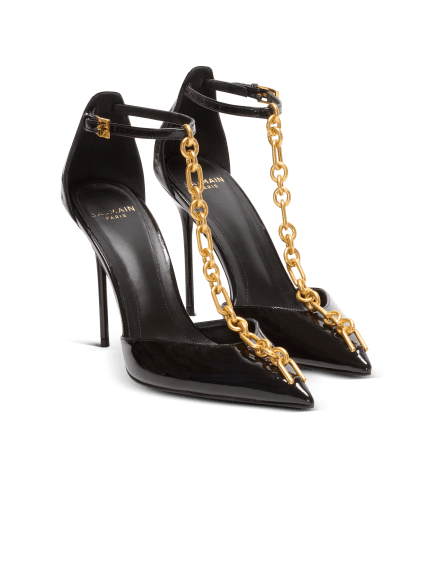 Sync patent leather stilettos with pointed toe