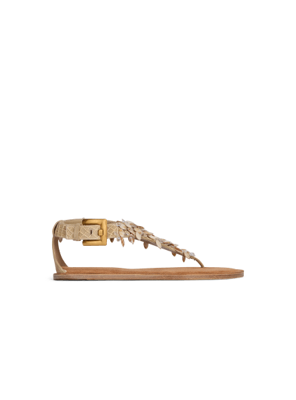 Sandales plates en cuir su&eacute;d&eacute;, coton et perles