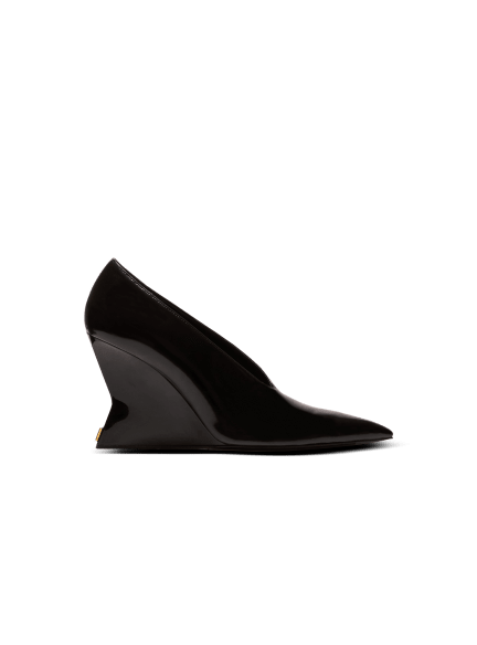 Shiny lambskin Wedge pumps