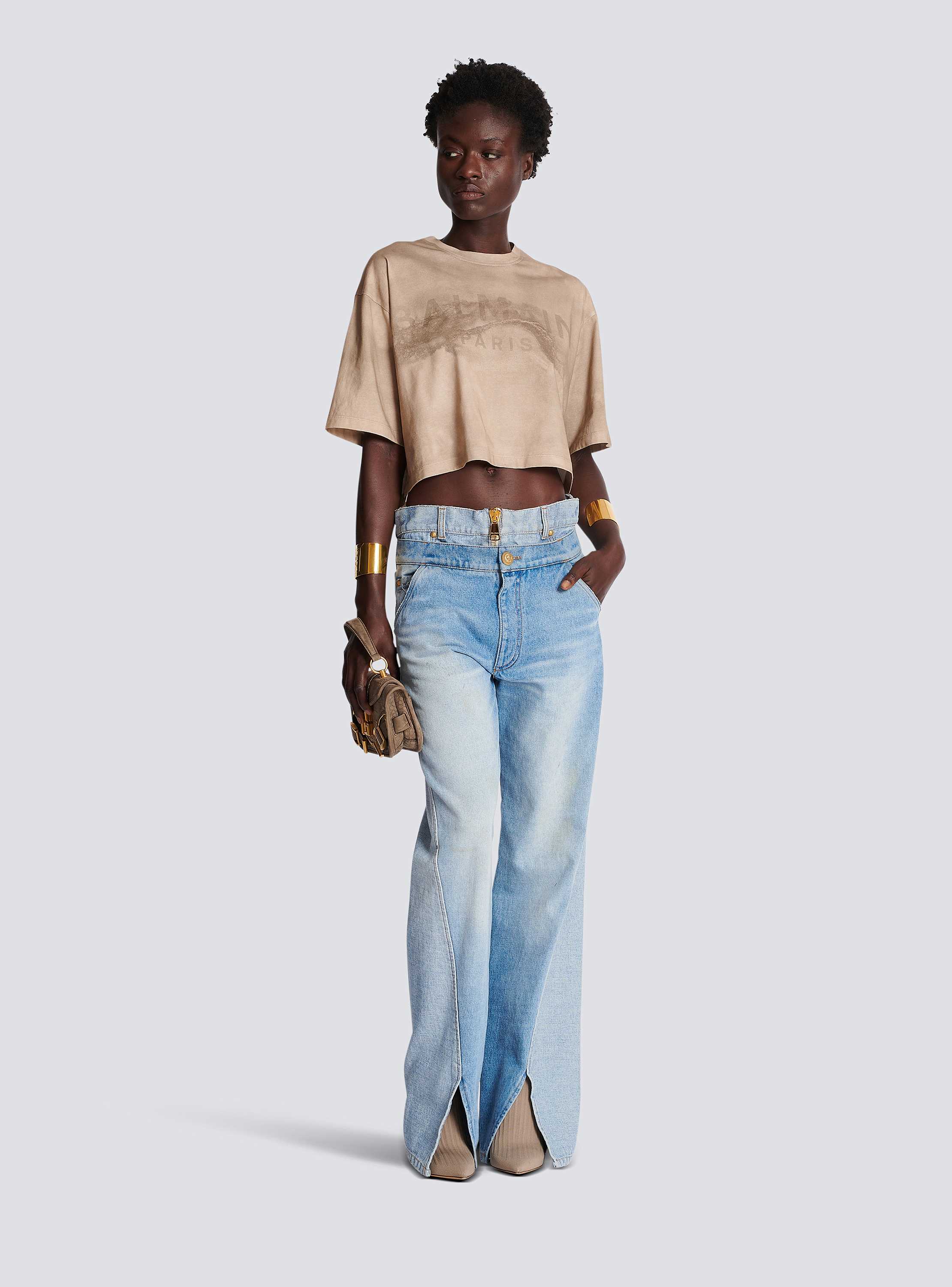 Eco-responsible cropped cotton T-shirt with Balmain logo print