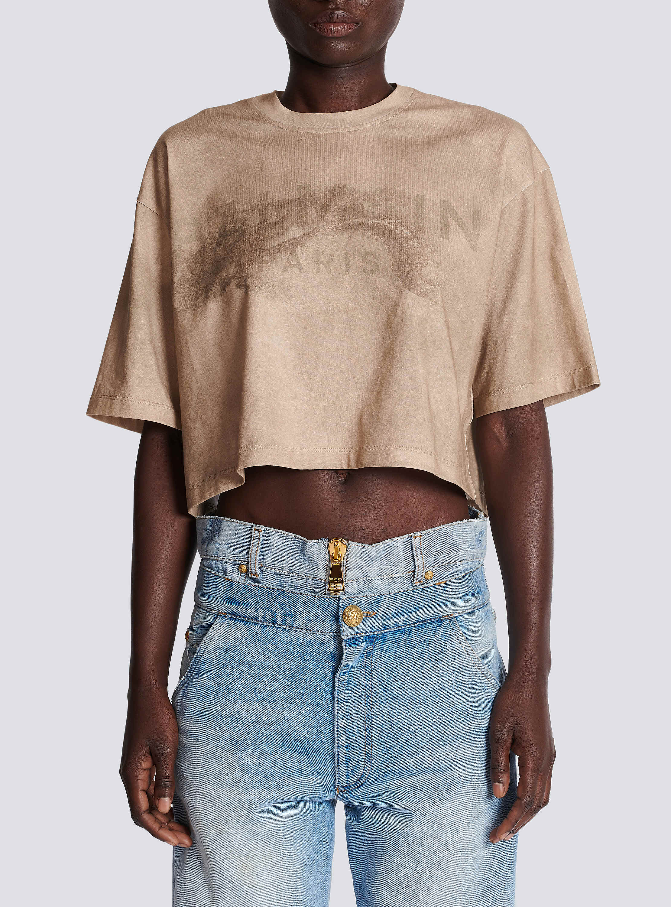 Eco-responsible cropped cotton T-shirt with Balmain logo print