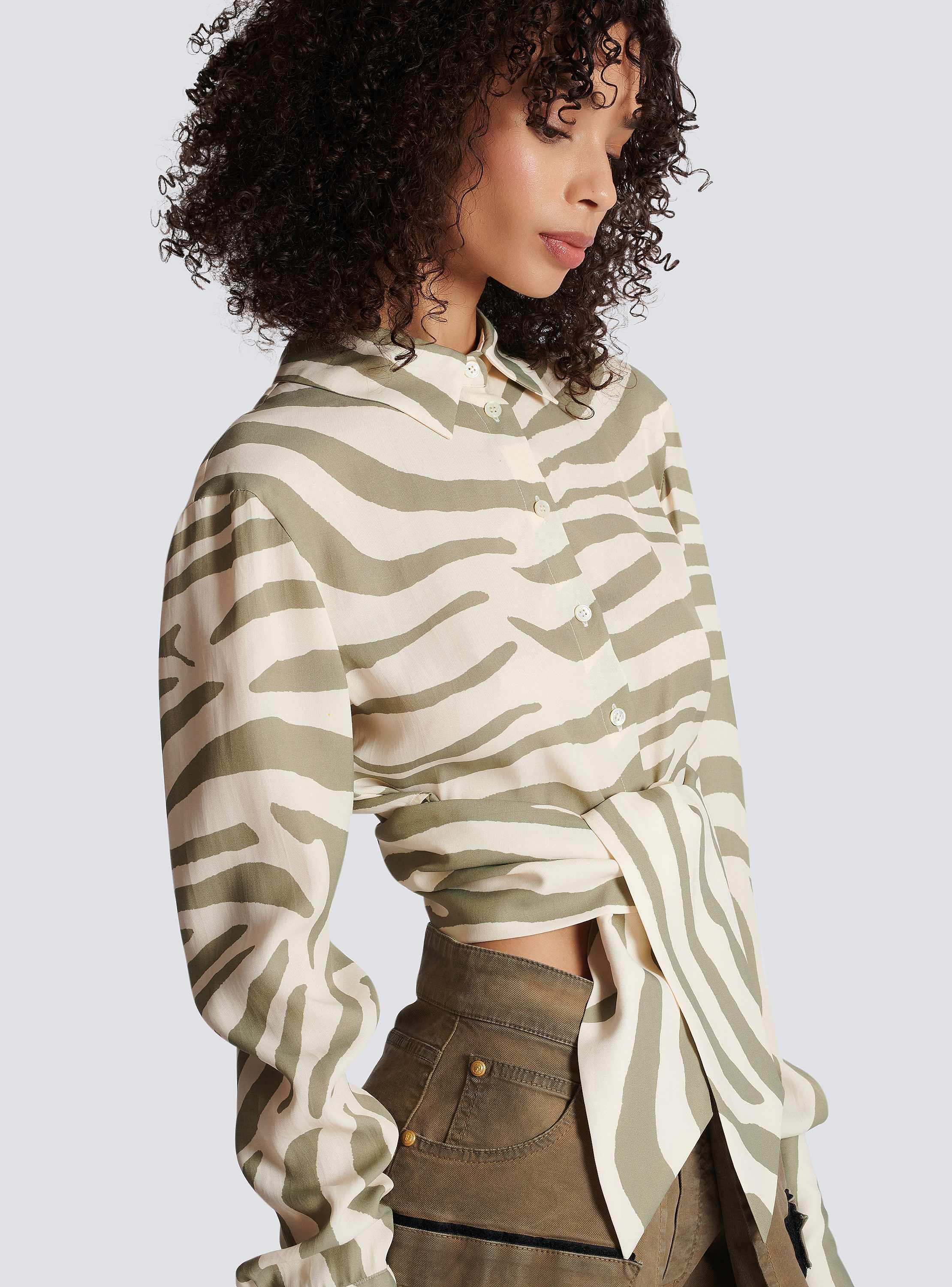 Chemise imprim&eacute; z&egrave;bre