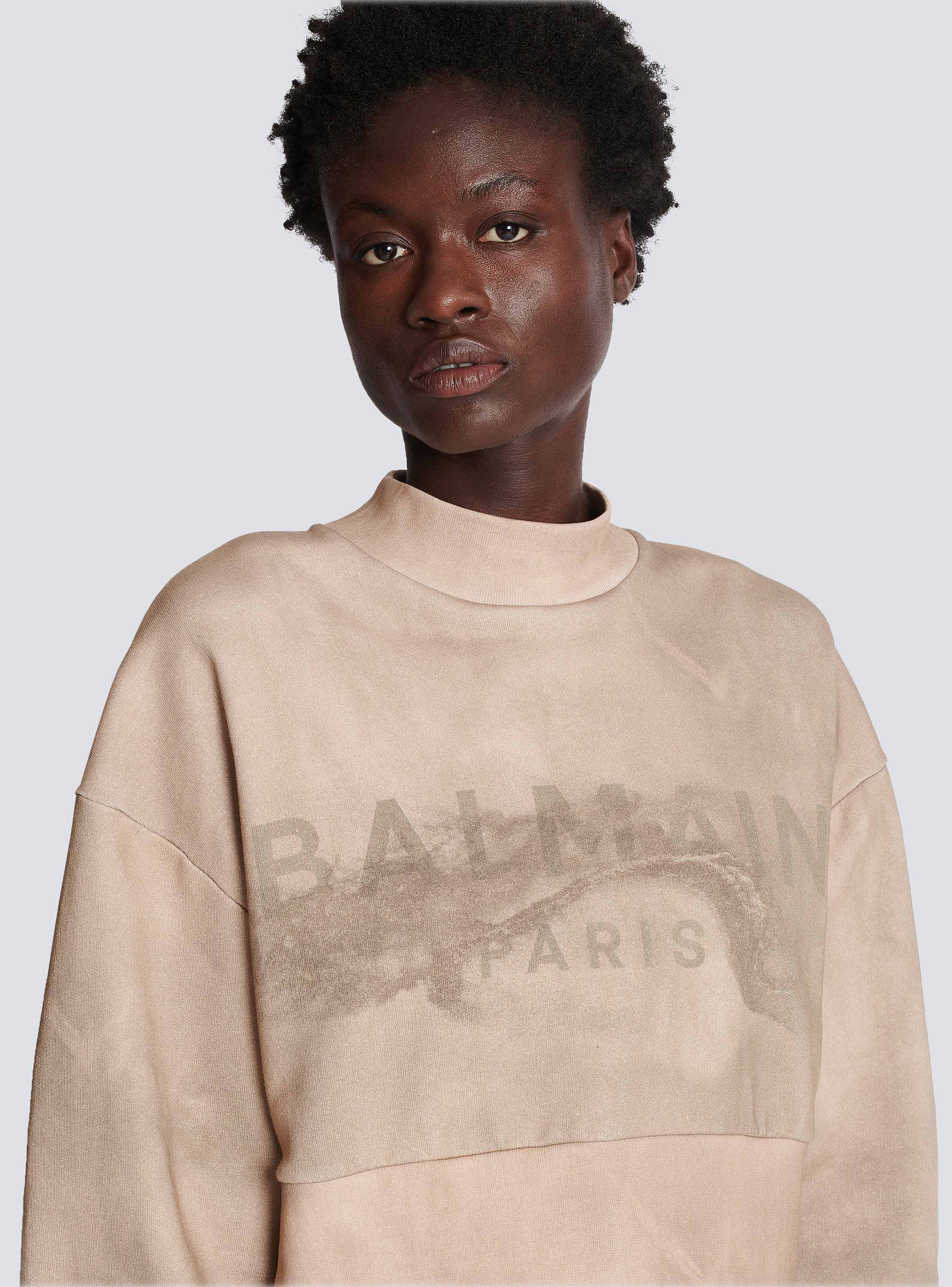 Eco-responsible cotton cropped sweatshirt with Balmain logo print