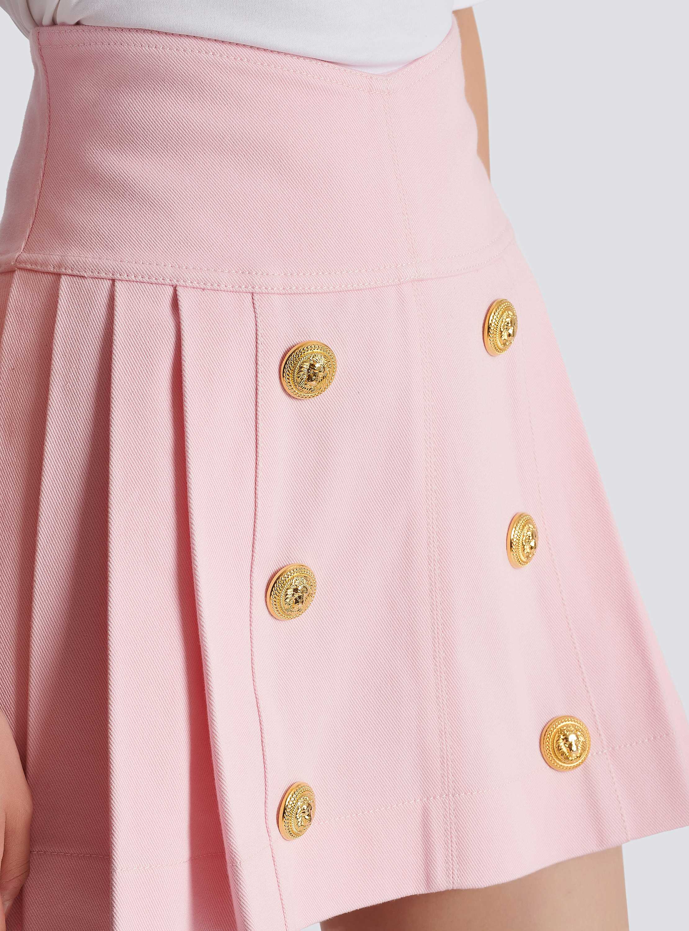 Pleated denim skirt