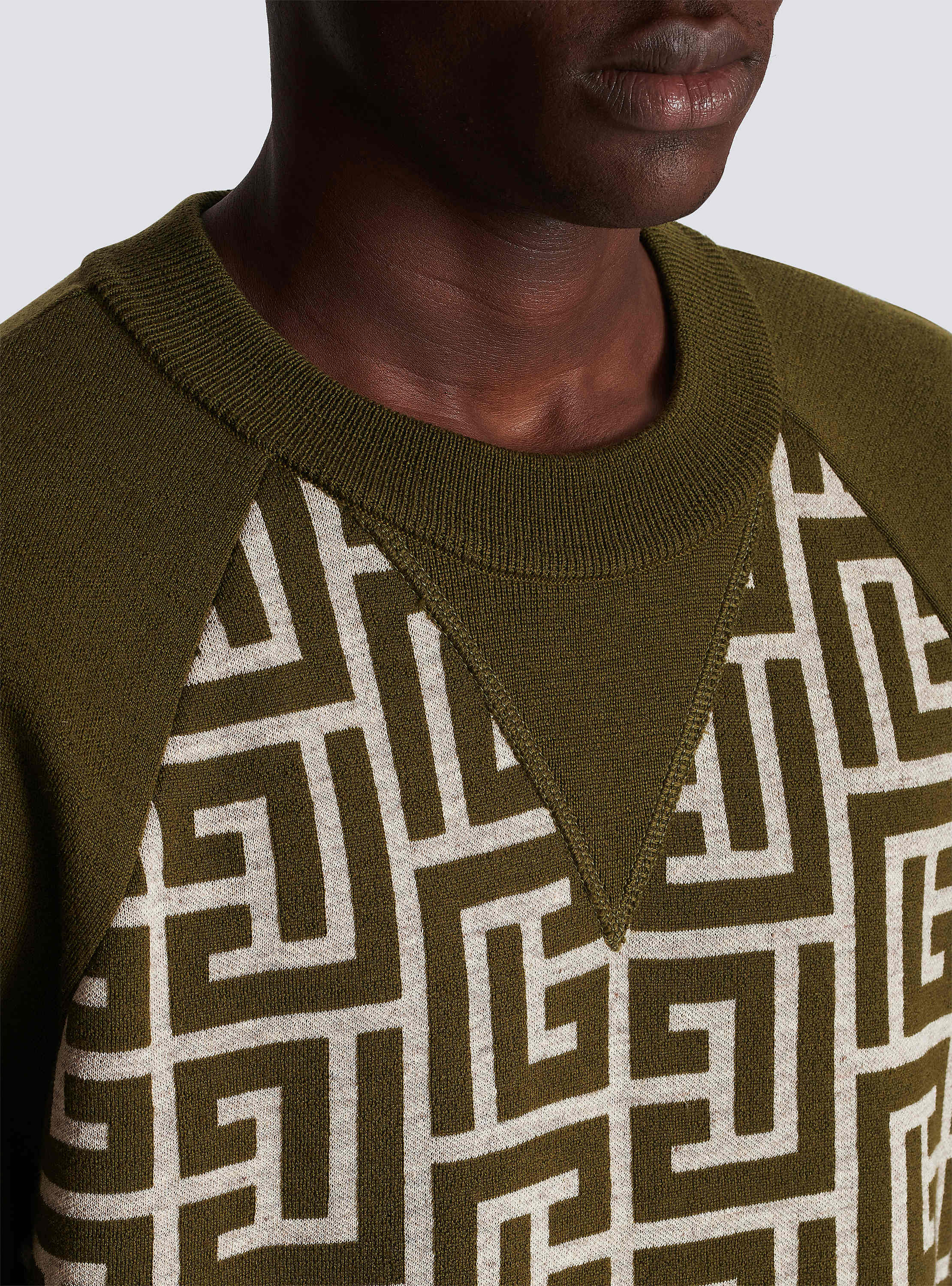 Pull en laine &agrave; monogramme