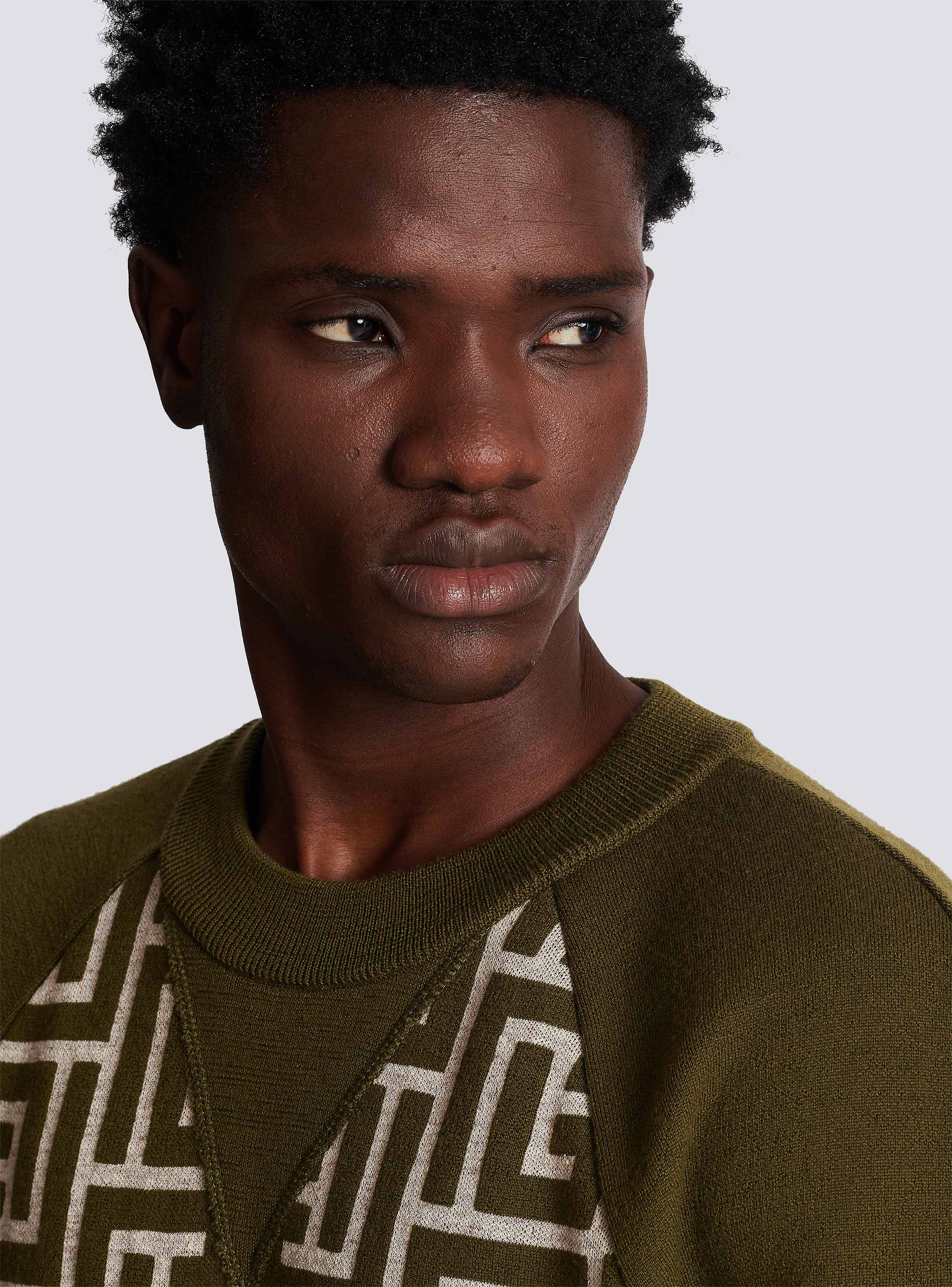 Pull en laine &agrave; monogramme