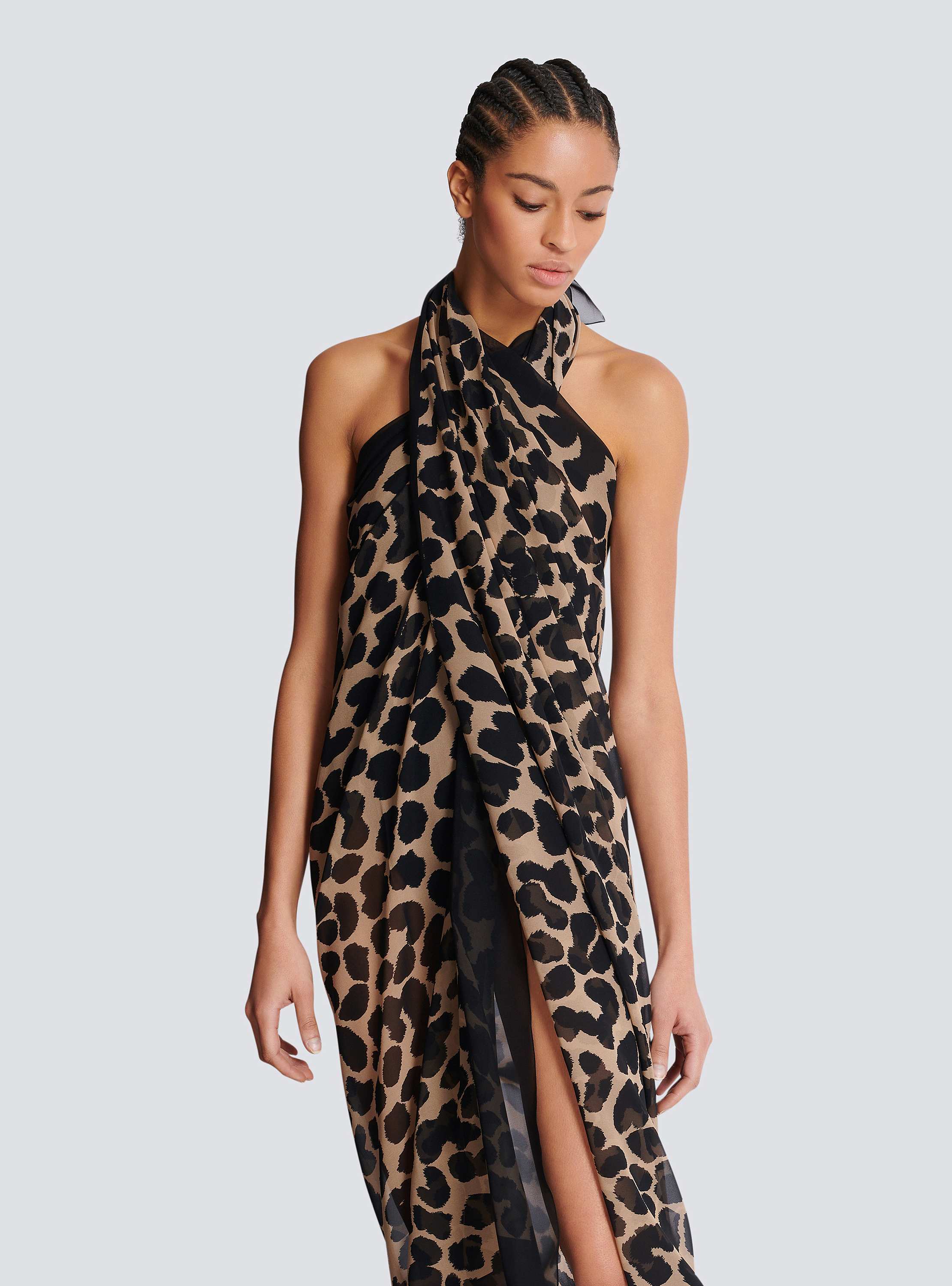 BALMAIN セミシアヒチハレオ PAREOBKG4623200 001 ピエール・バルマンの遺産