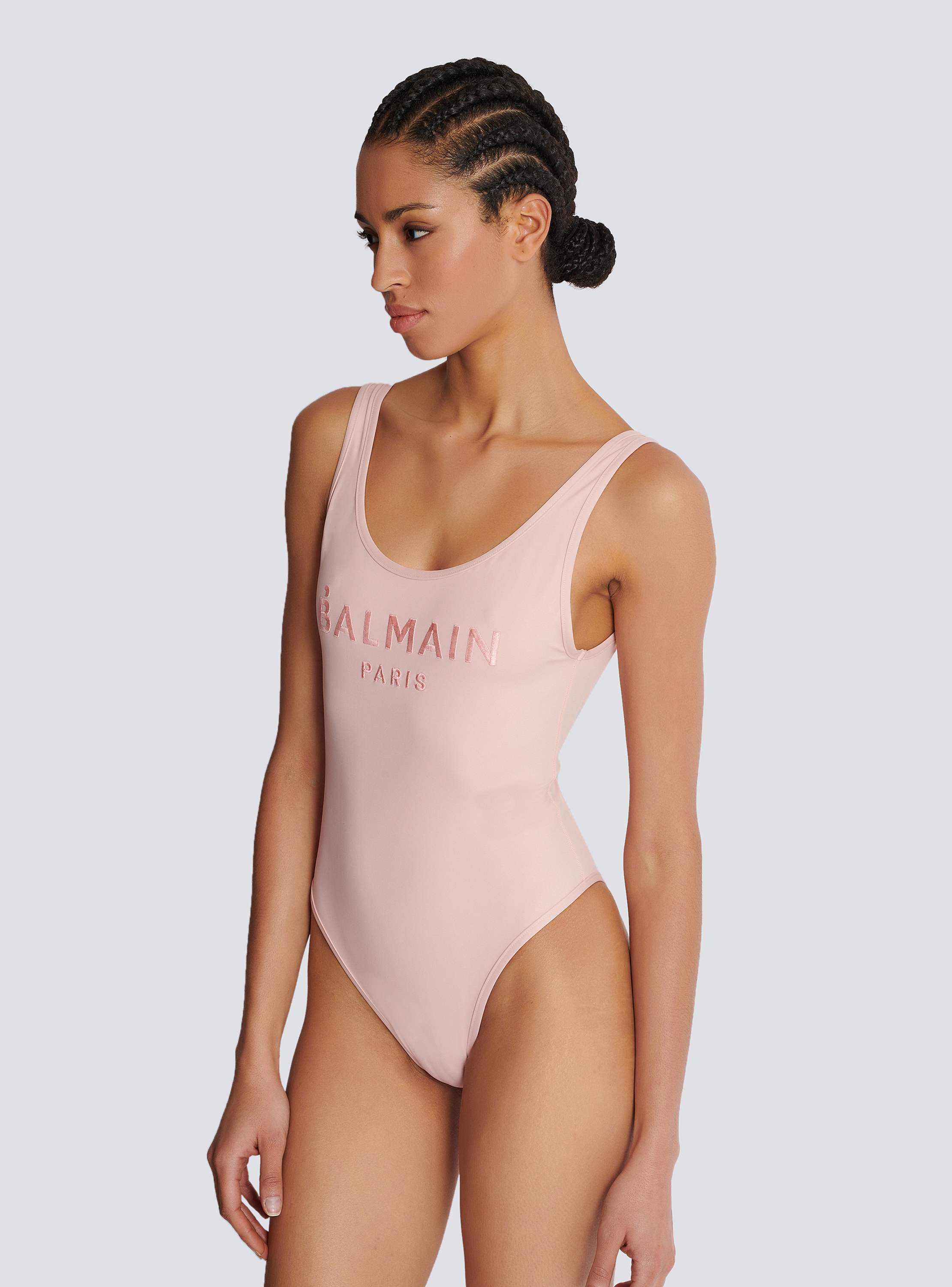 とっておきし新春福袋 One-piece pink embroidery Paris Balmain with swimsuit 水着・ラッシュガード