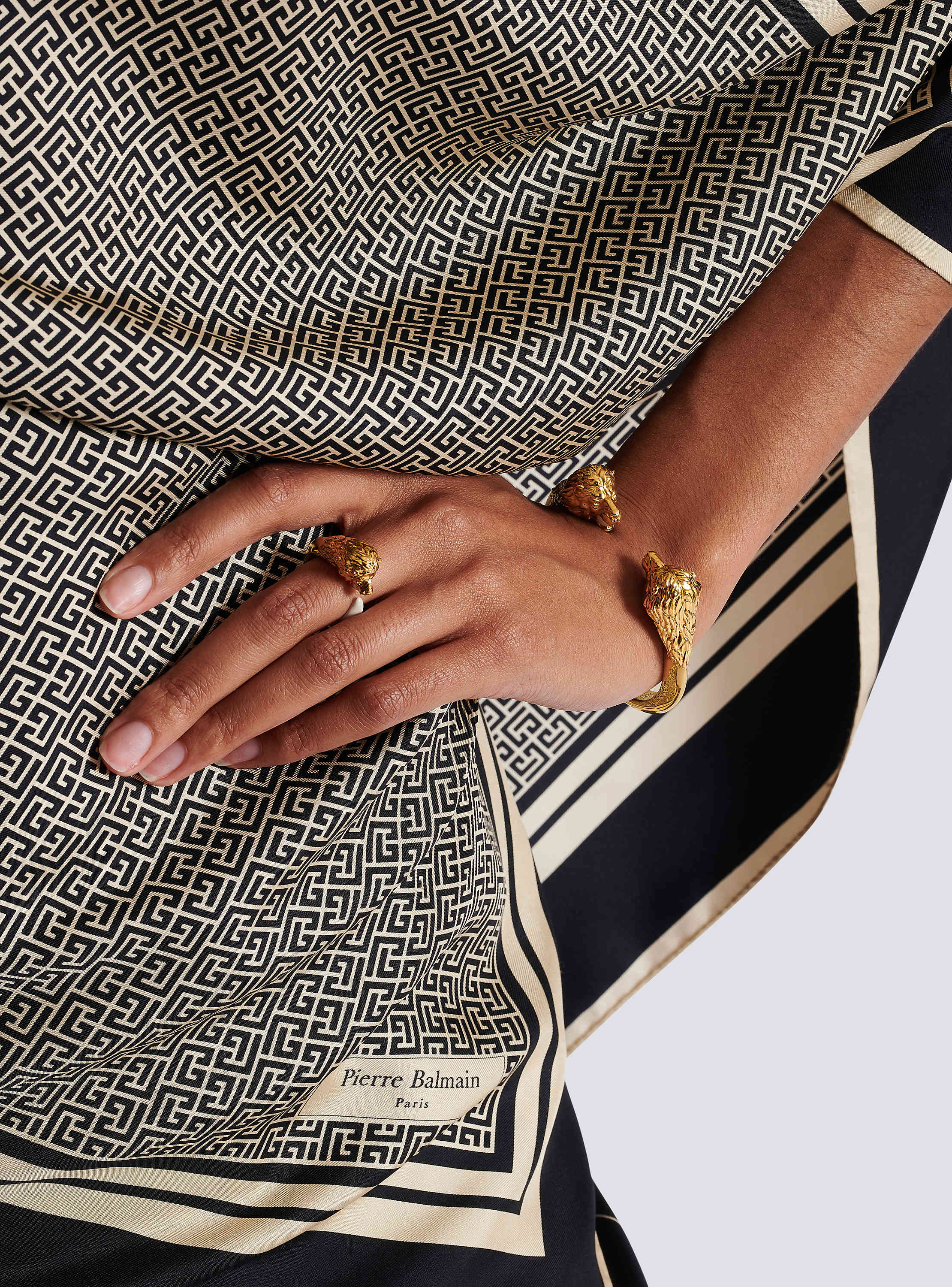 ライオン ブレスレット