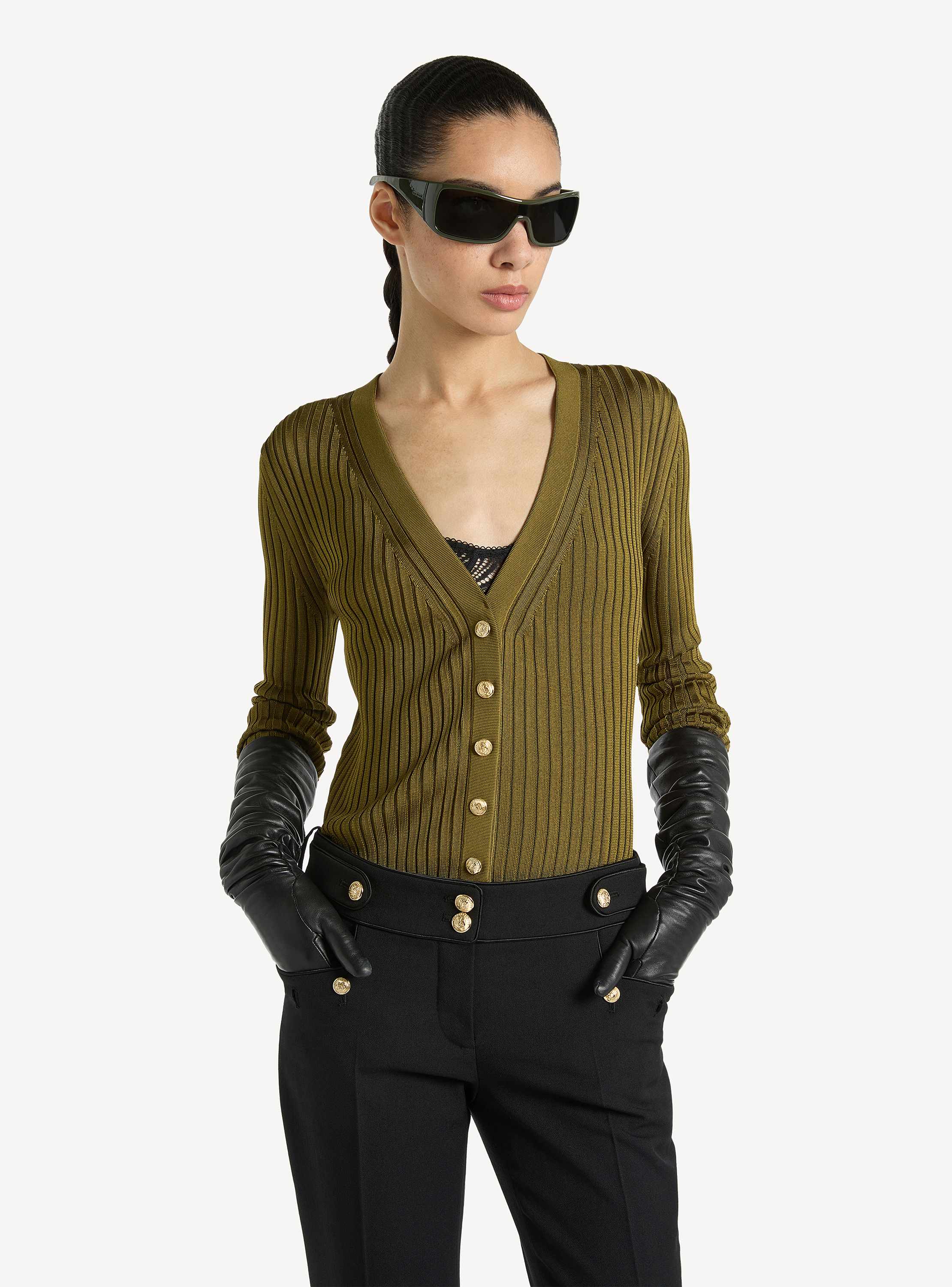 Buttoned ribbed knit cardigan