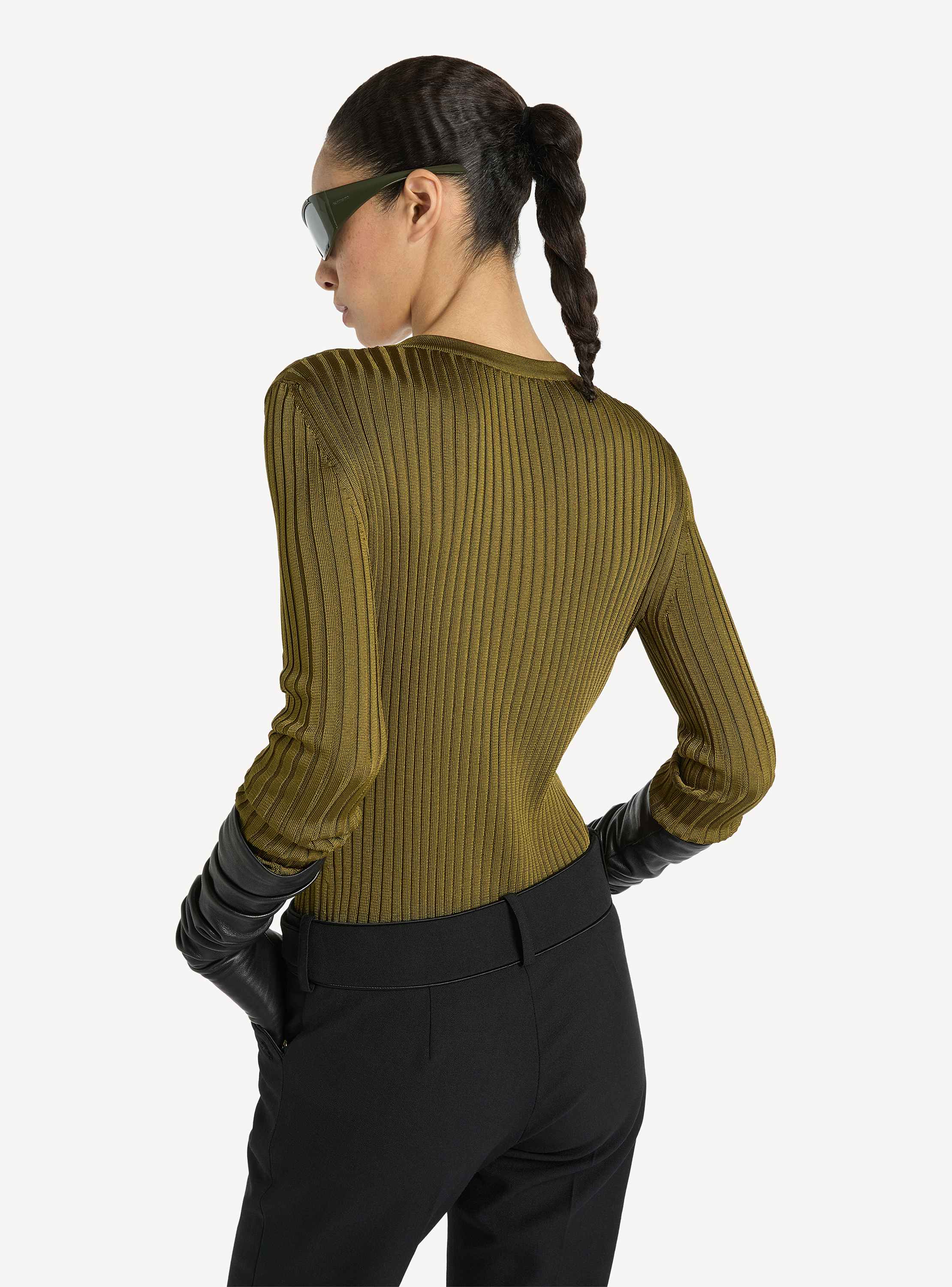 Buttoned ribbed knit cardigan