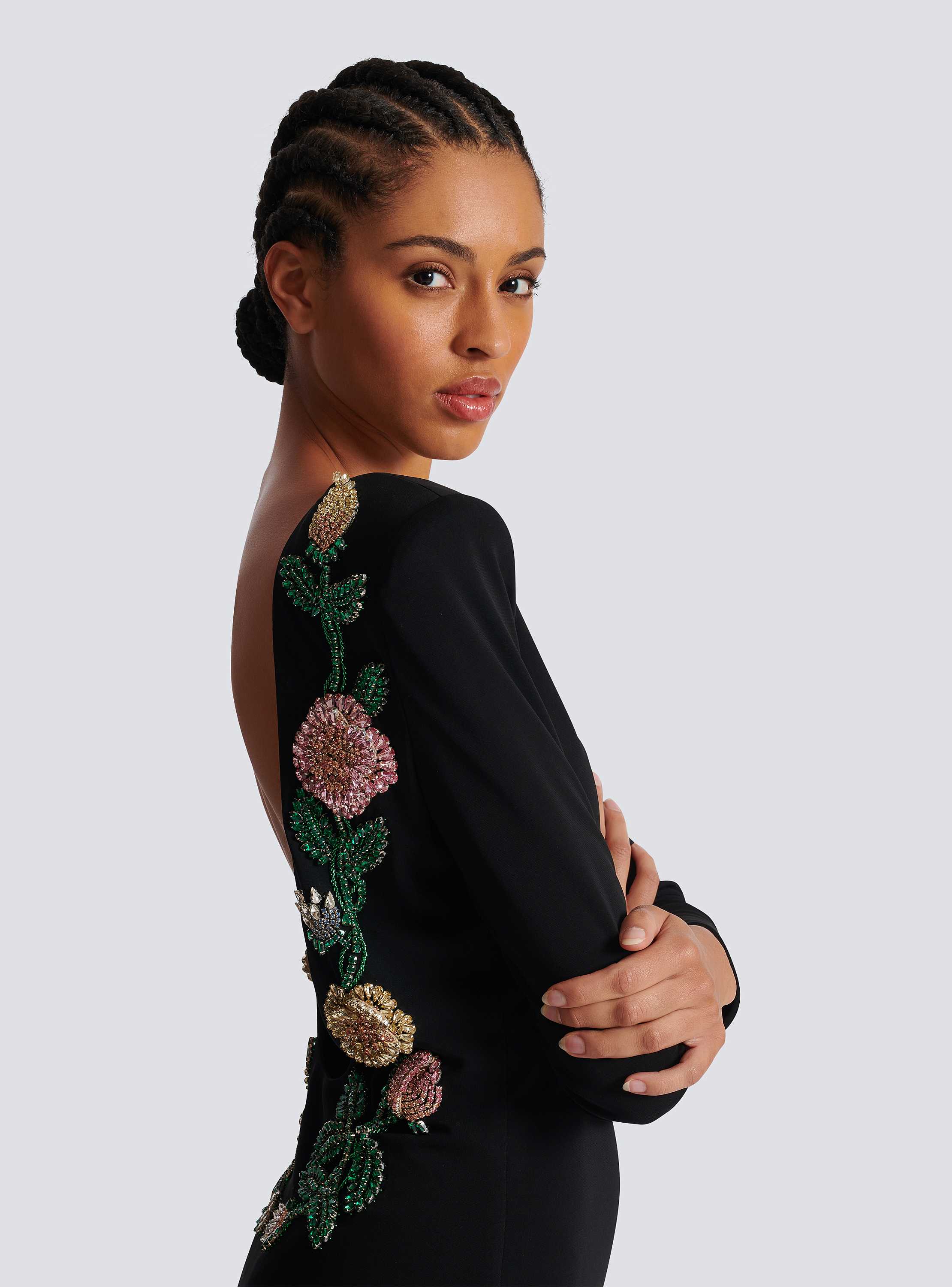 Long backless dress with Roses embroidery