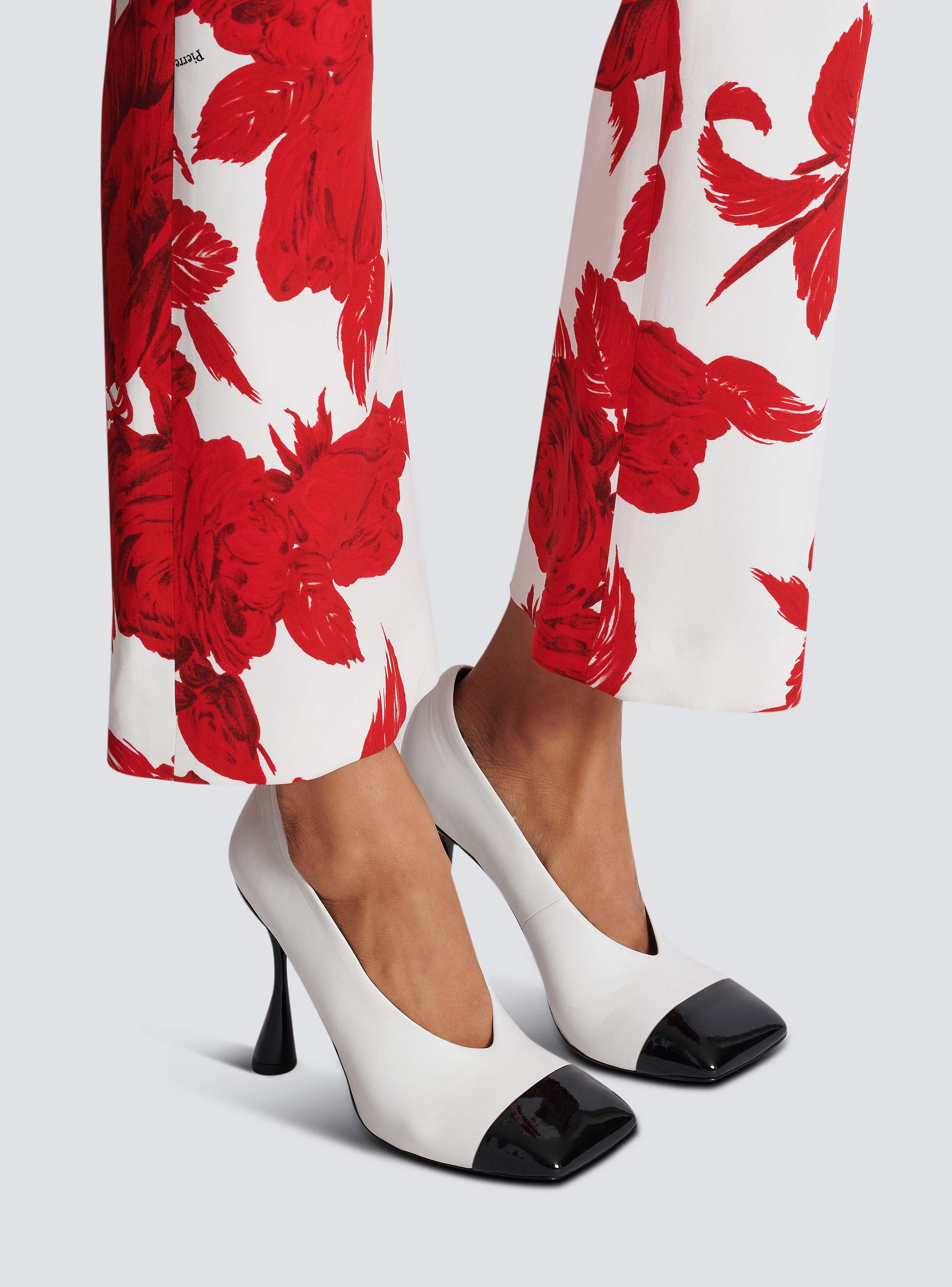 【送料&関税込】Balmain eden Pumps Eden patent leather pumps black - Women | BALMAIN