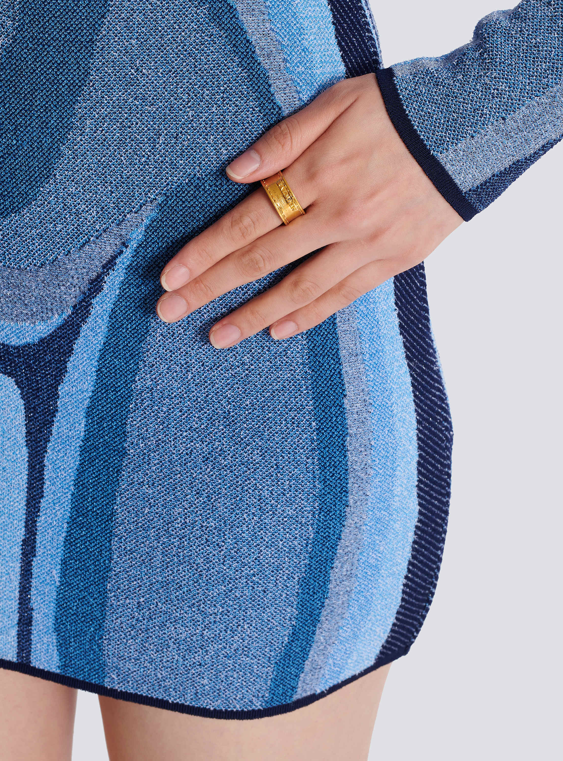 【関税込み】Balmain ゴールド Signature Tubular リング Gold Signature Tubular Ring by Balmain on Sale