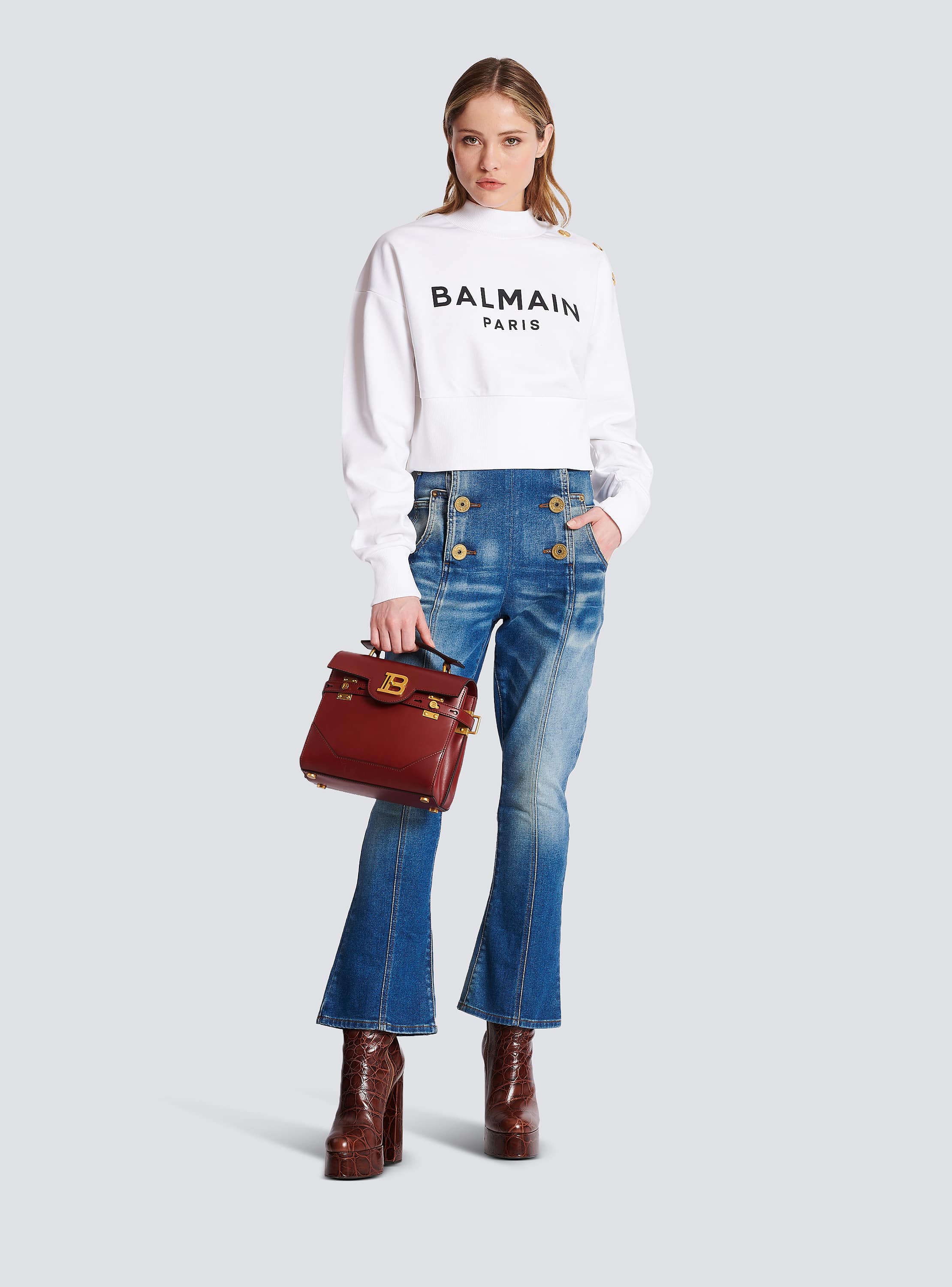 Cropped sweatshirt with Balmain Paris print white - Women