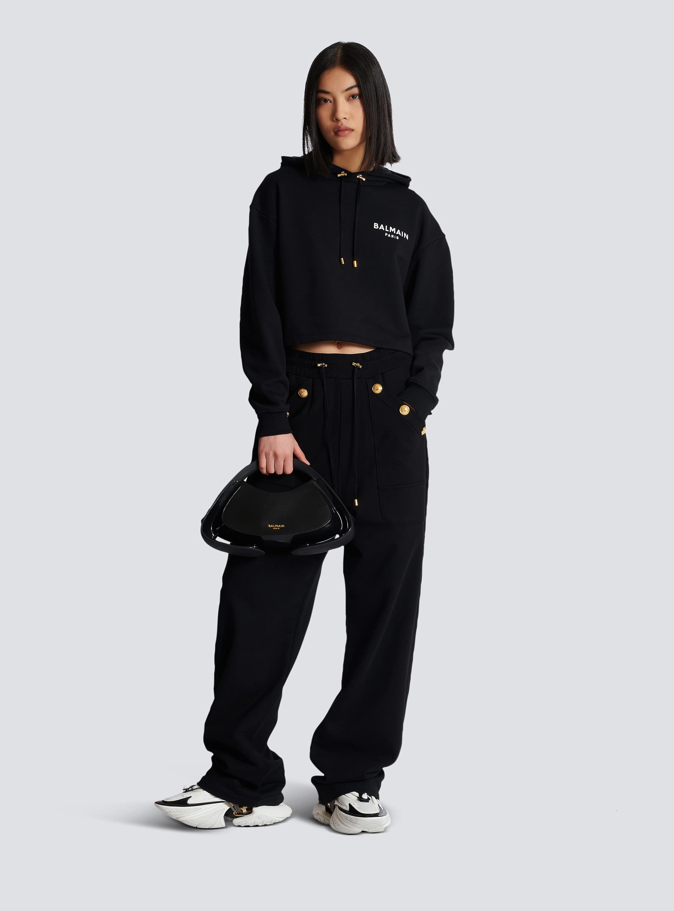 【関税込み】Balmain ブラック Balmain Paris プリント フーディ Balmain プリント パーカー | ブラック | FARFETCH JP