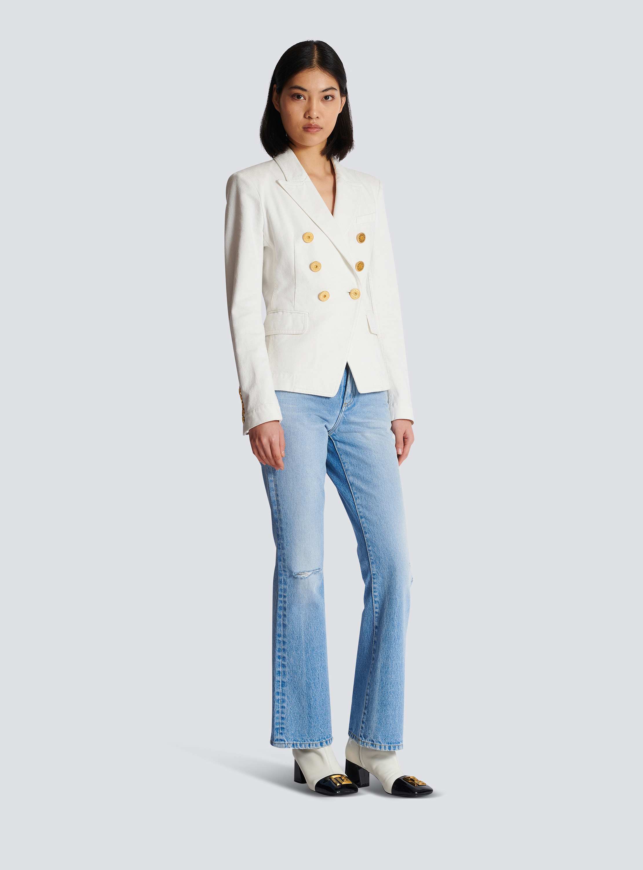 ジャケット BALMAIN Double-breasted denim blazer White CF1SG170DB69 Double-breasted denim blazer in white - Balmain | Mytheresa