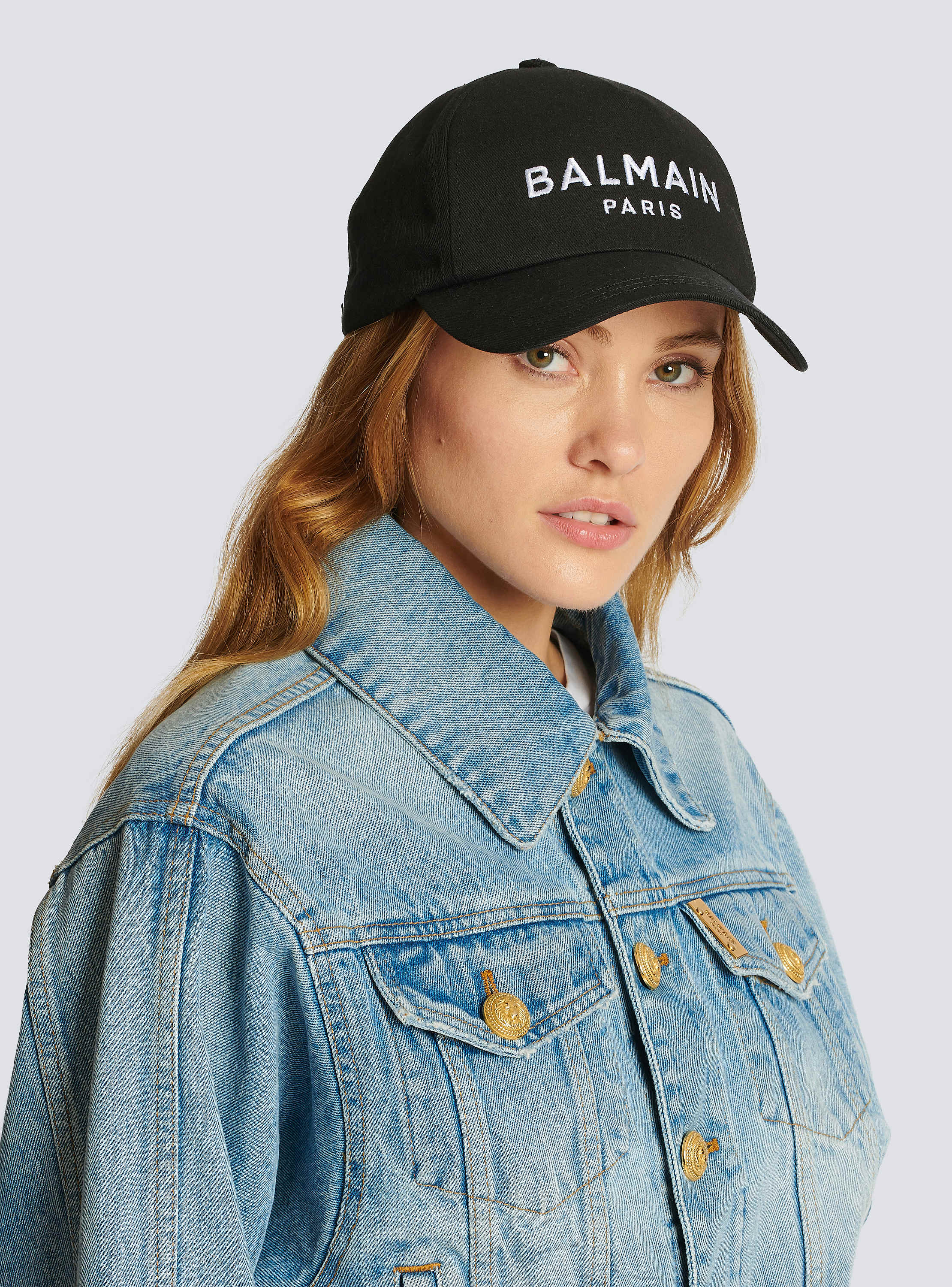 Embroidered Balmain Paris cap black - Women | BALMAIN