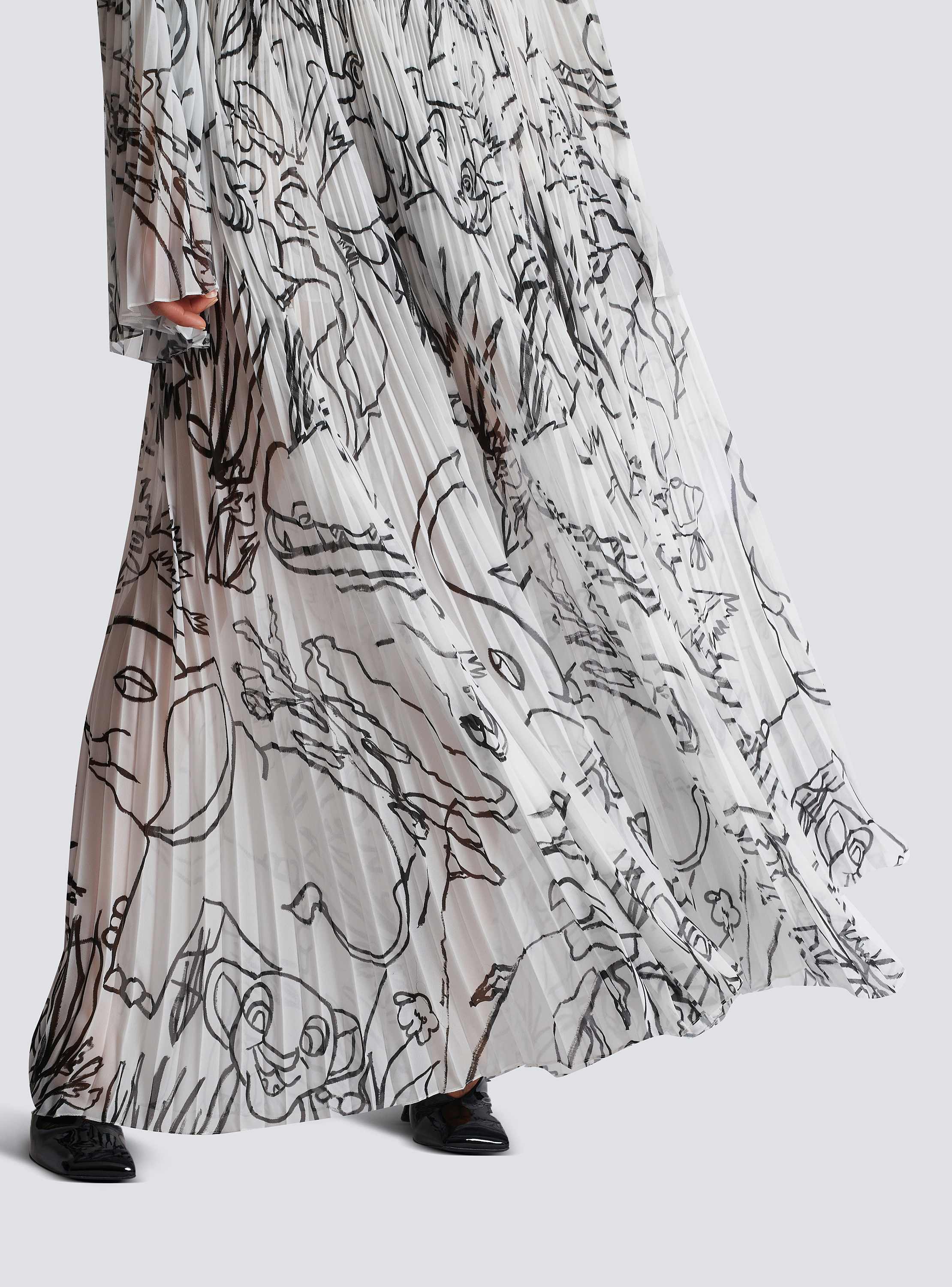 ワンピース BALMAIN Women Mid Skirts DF1RJ155KF24 P BALMA 0FA WHITE 楽天市場】【数量限定・在庫限り・早い者勝ち！】 バルマン
