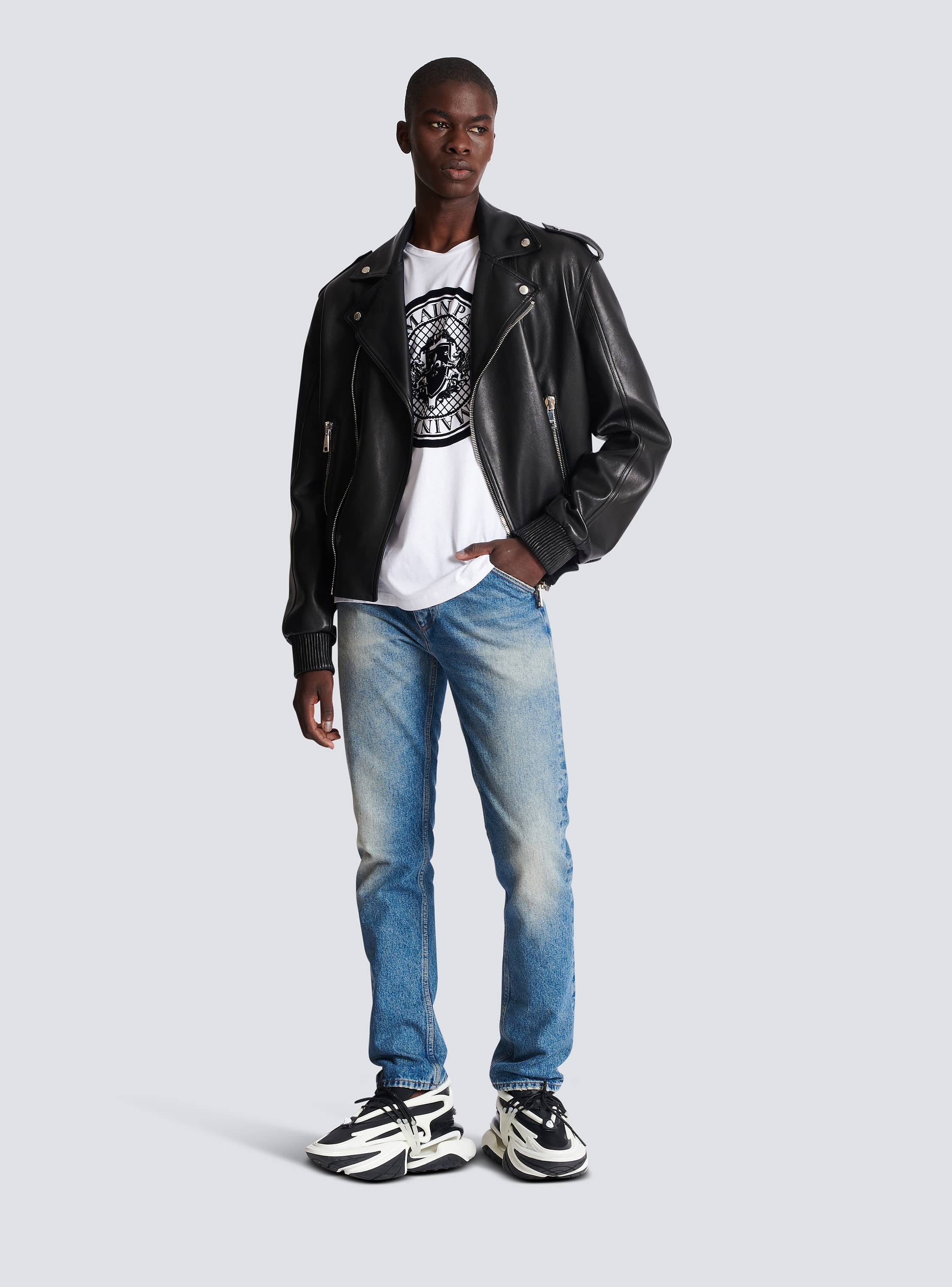 希少【BALMAIN】コインフロック ストレートフィット Tシャツ Balmain Coin Tシャツ - Men | BALMAIN