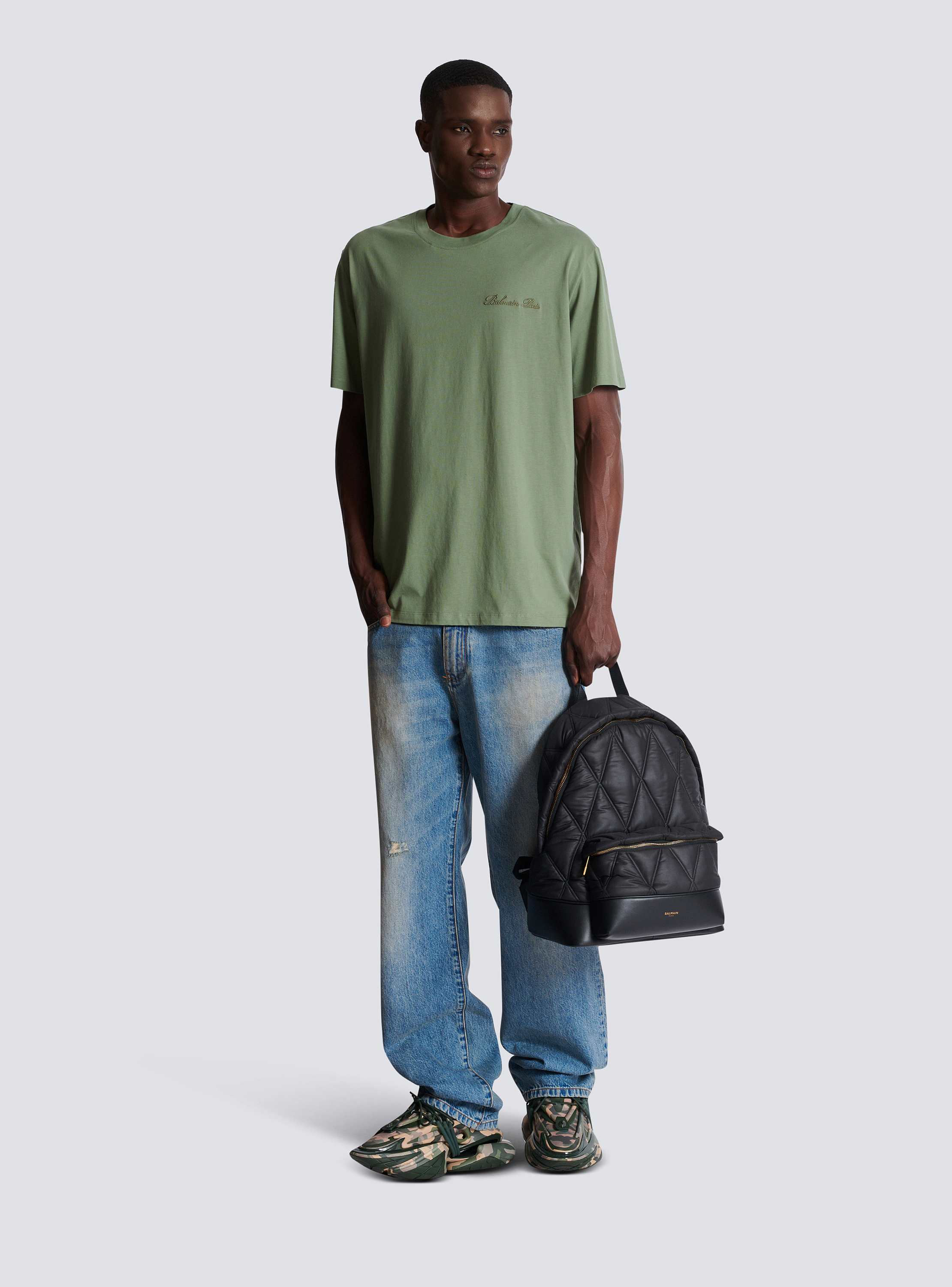 【関税＆送料込み】Balmain Green Crewneck T-Shirt With Logo T-shirt with Balmain Paris print - Men | BALMAIN