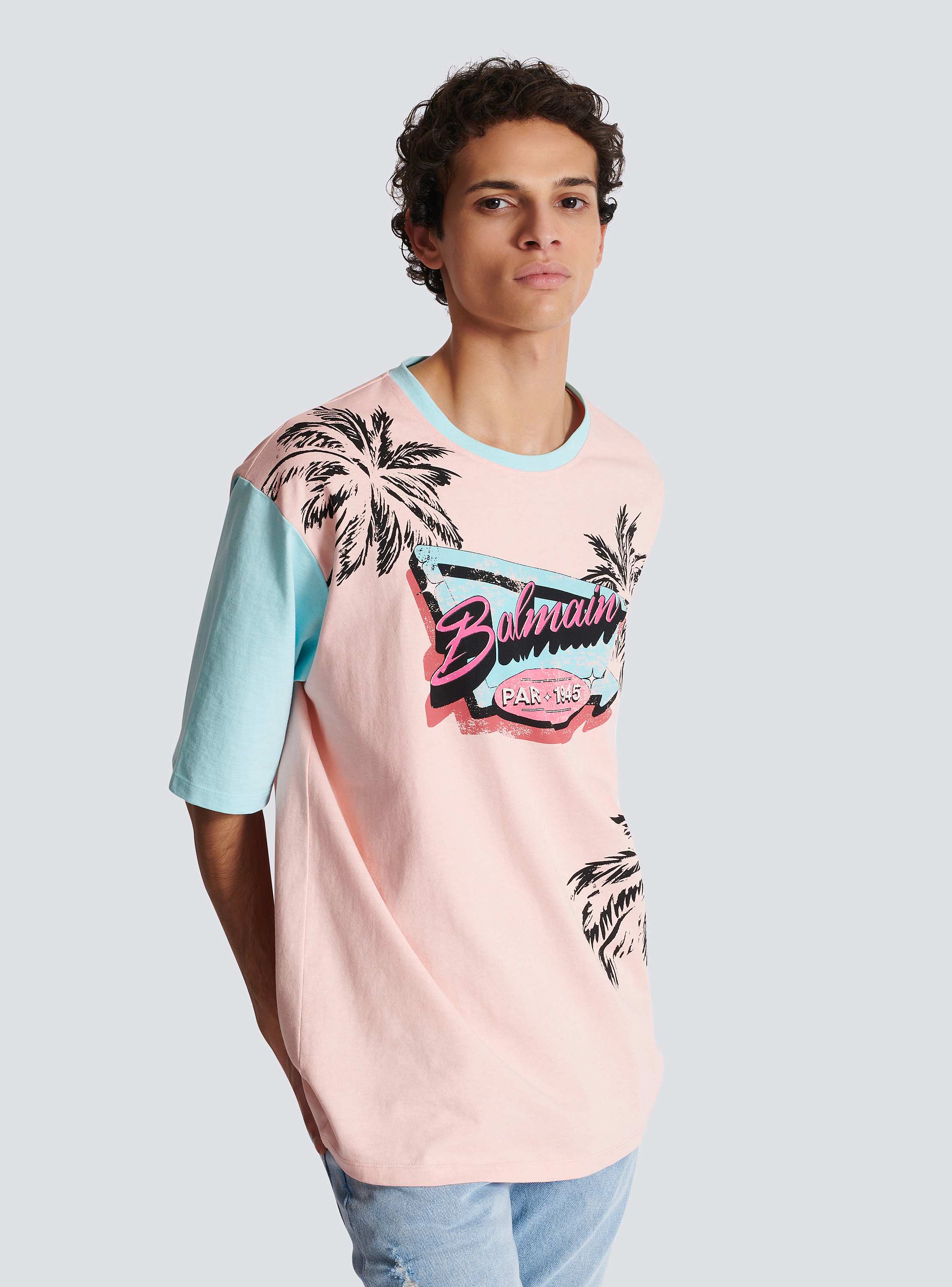 【関税＆送料込み】Balmain T-Shirt With Eyes Print Balmain Draped Print Trompe L'oeil T-shirt (Grey) – CNCPTS