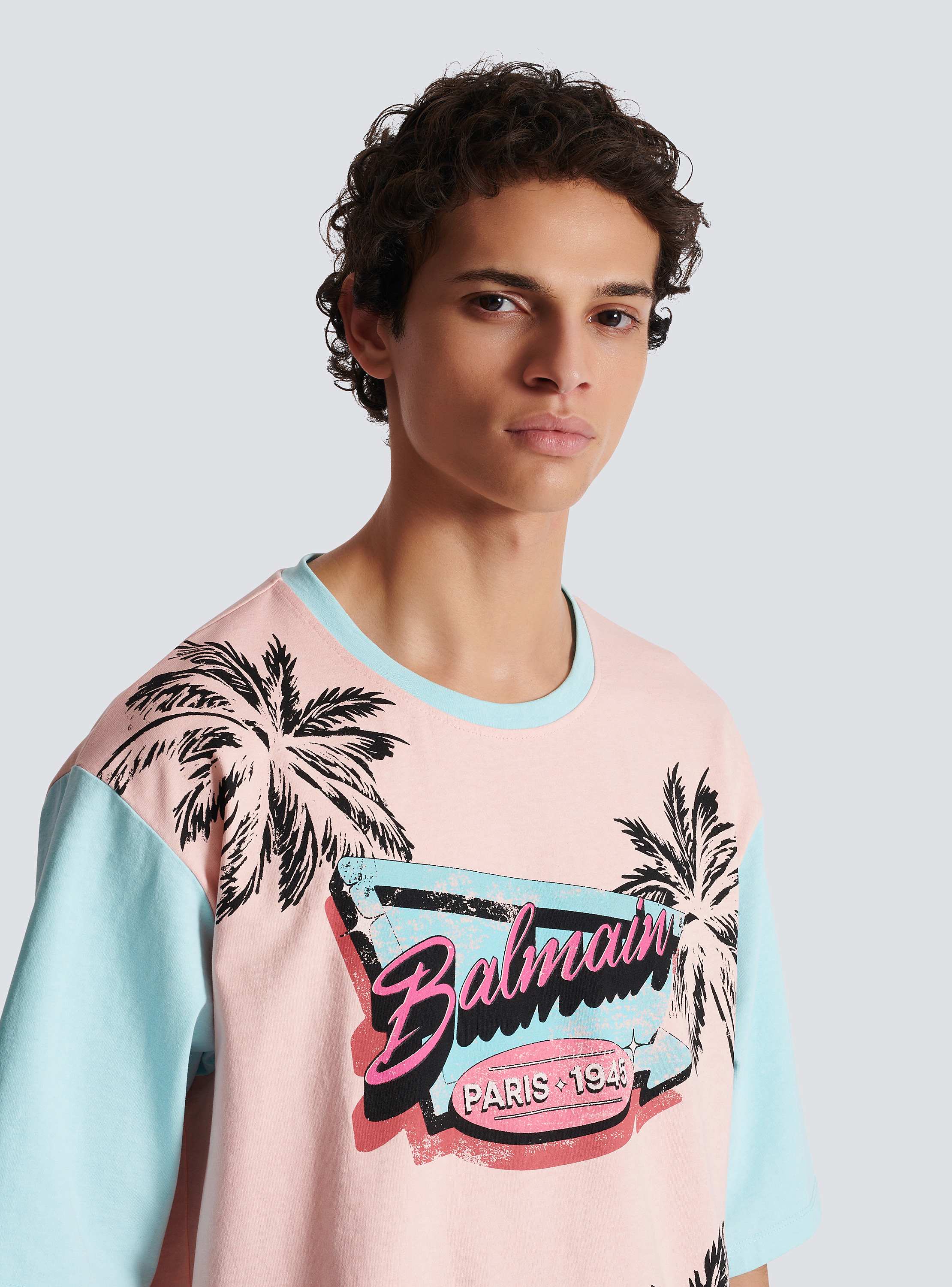 BALMAIN バルマン BHR T-SHIRT PRINTED INDIEN Loose Balmain Miami printed T-shirt - Men | BALMAIN
