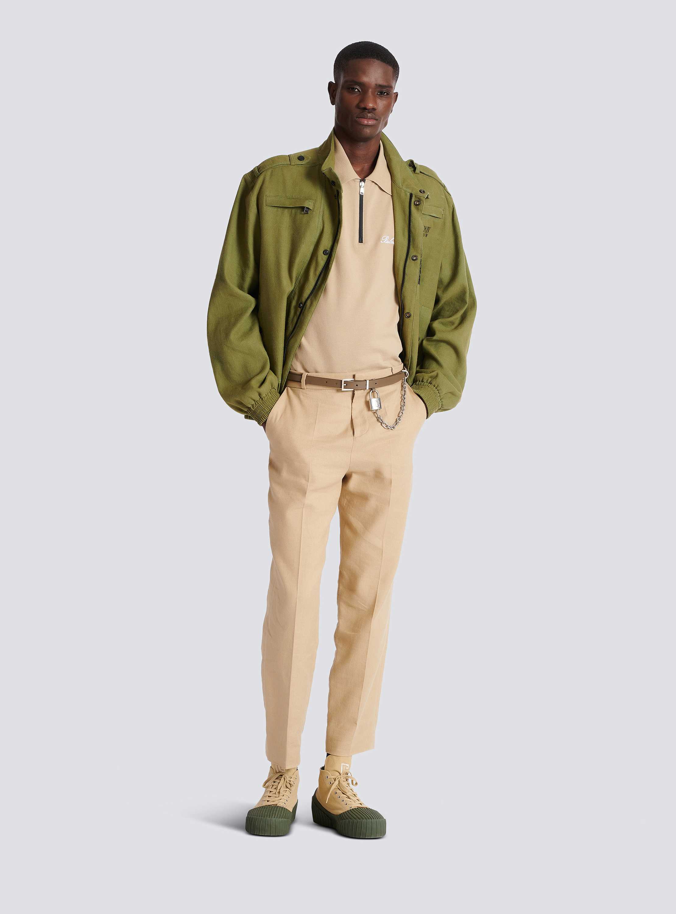 Short-sleeved polo shirt with embroidery