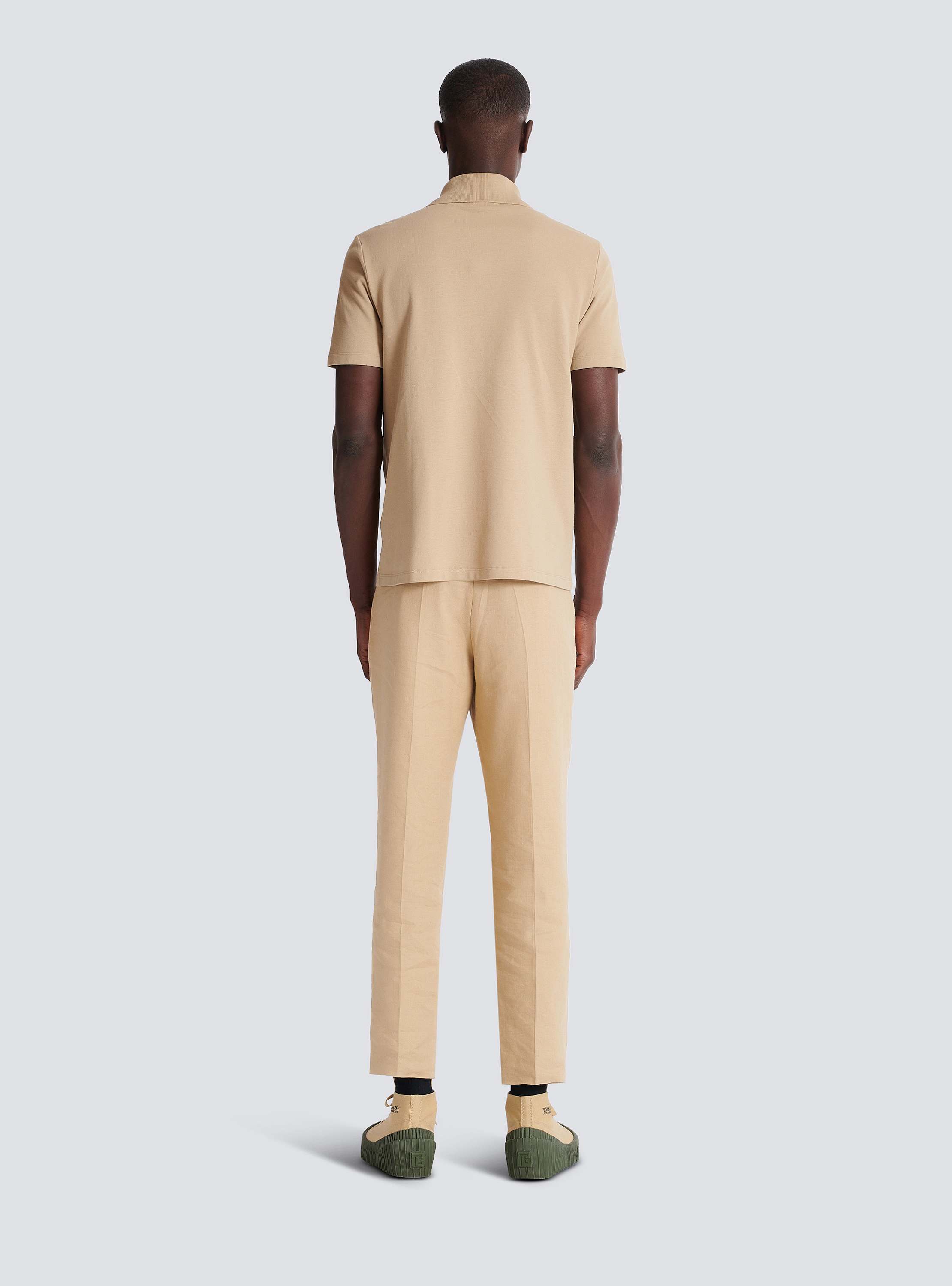 Short-sleeved polo shirt with embroidery