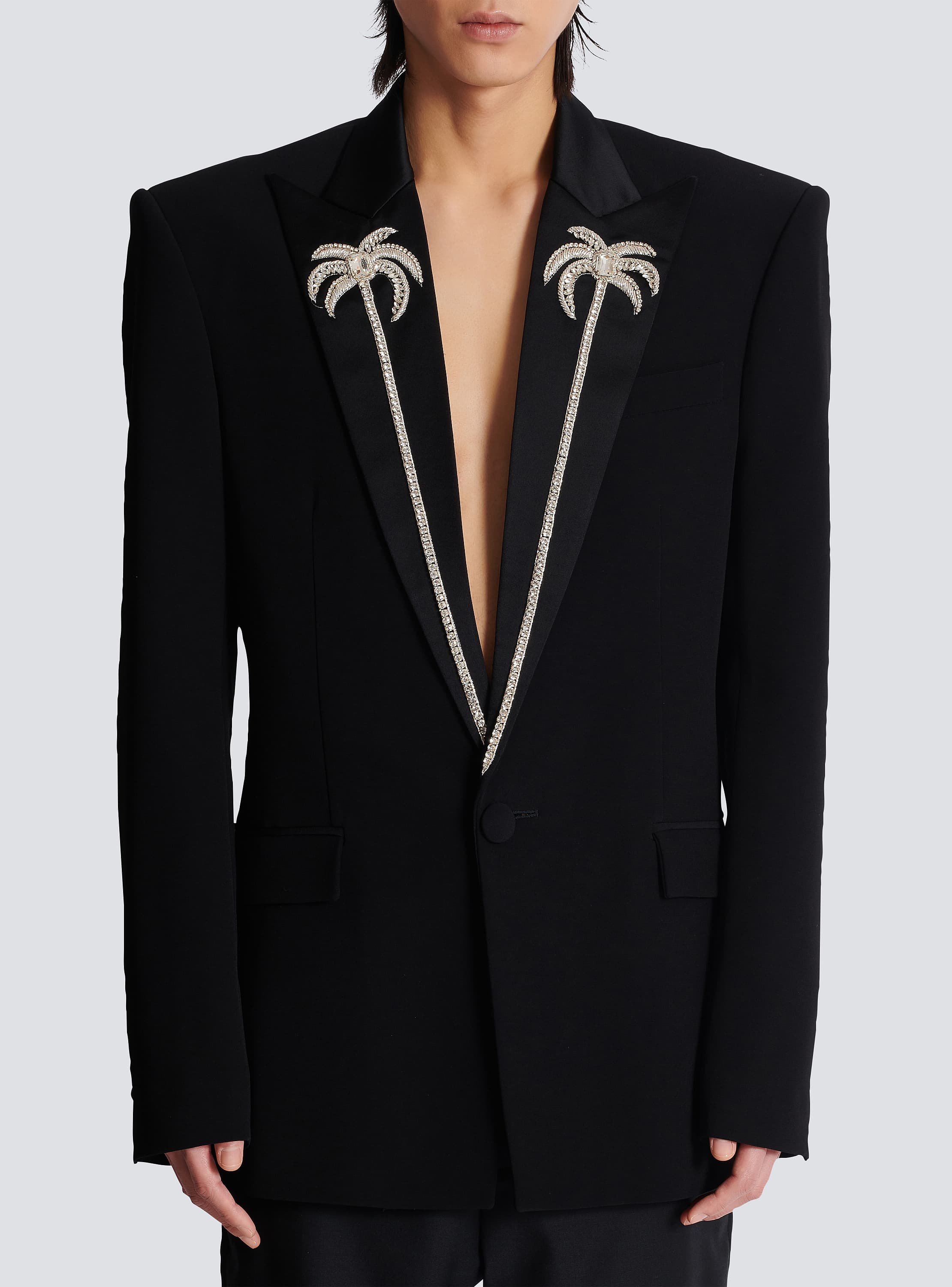 1-button jacket with embroidered palm tree collar