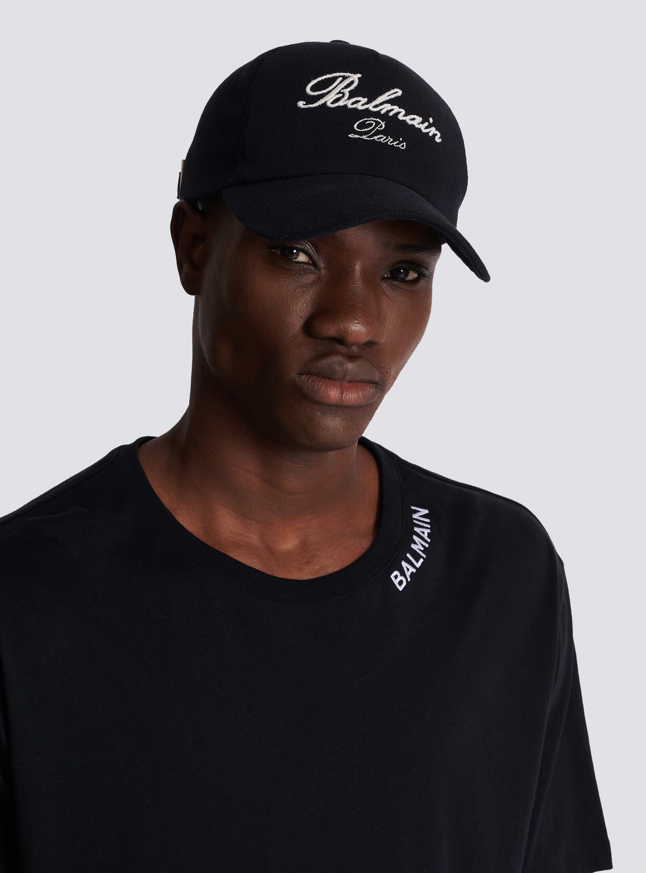 Balmain Logo Embellished Tweed Cap (Black) – CNCPTS