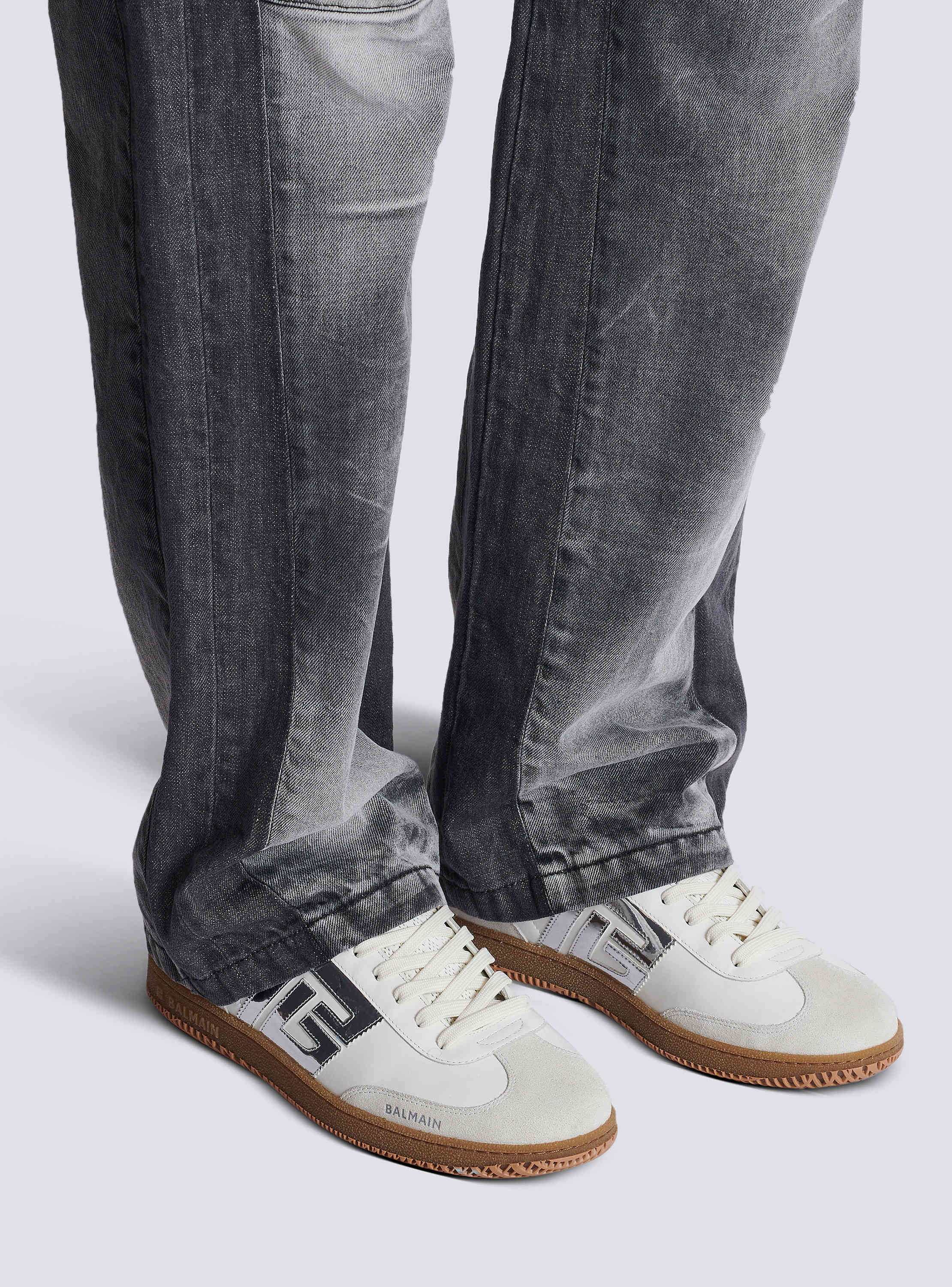 【関税＆送料込み】Balmain 'Balmain Swan' Sneakers Calfskin Balmain Swan trainers white - Men | BALMAIN