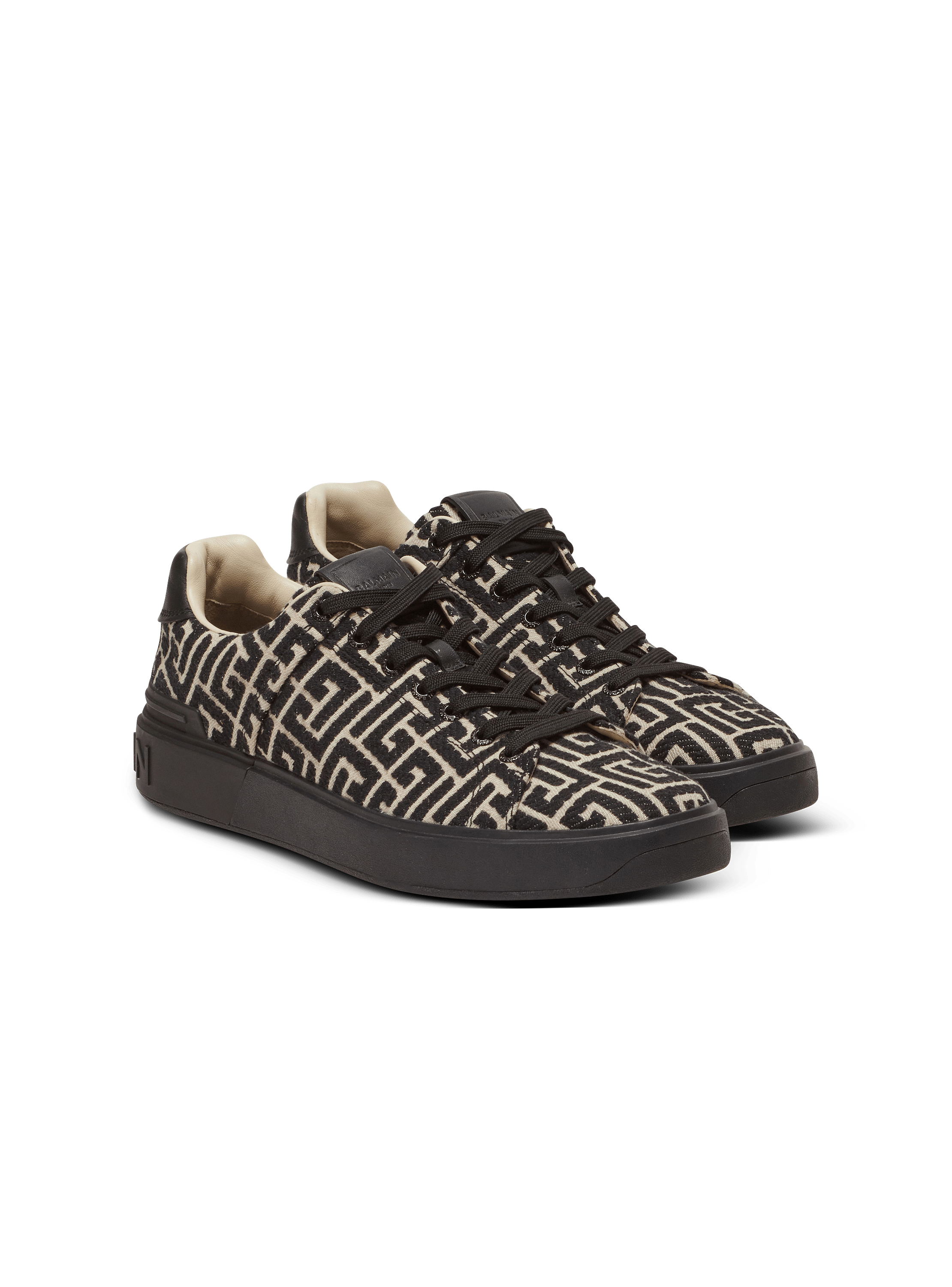 BALMAIN モノクラム レスアッフ スニカ BM1VI288TJCM EDK B-Court trainers with jacquard monogram - Men | BALMAIN