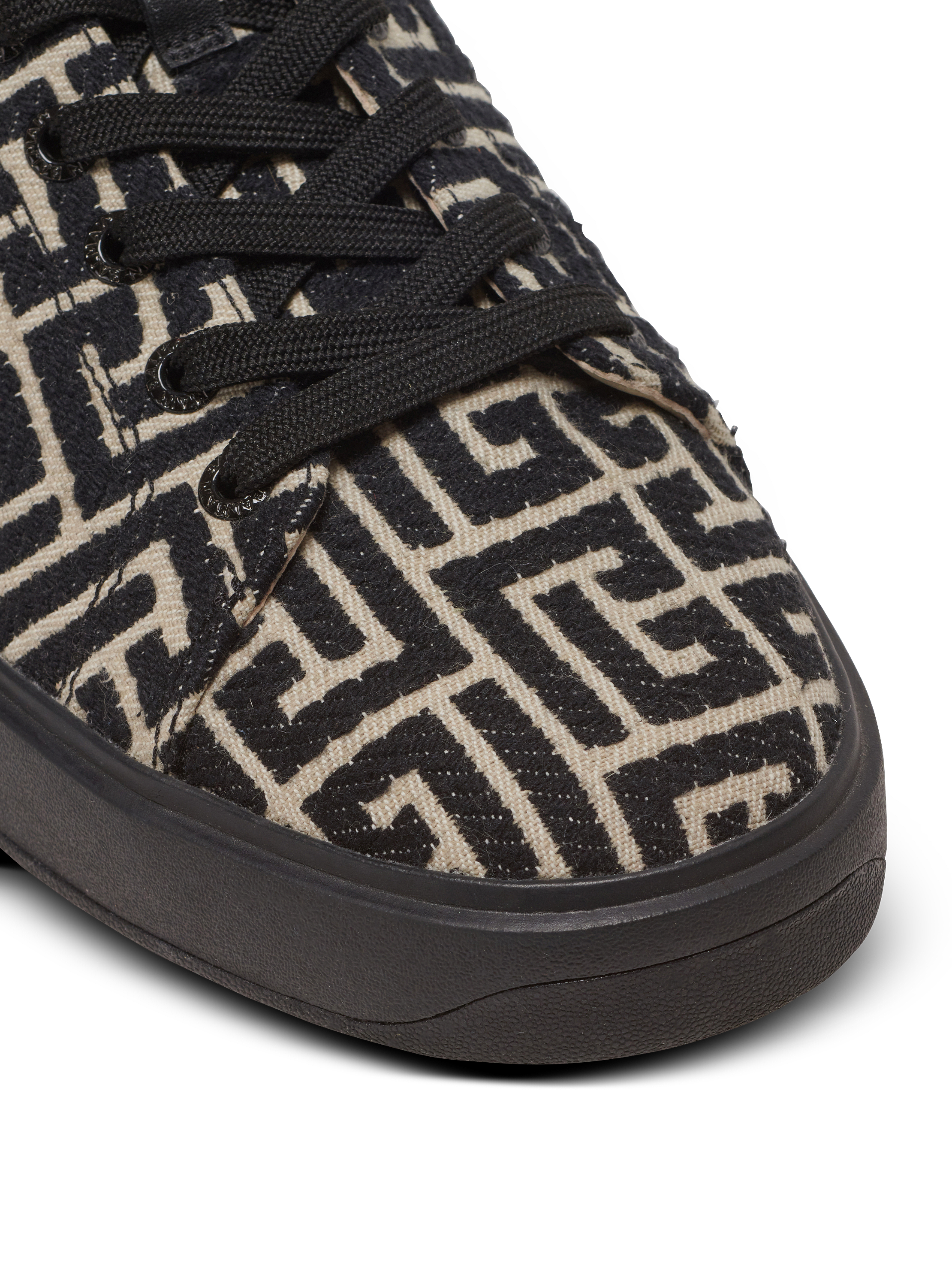 BALMAIN モノクラム レスアッフ スニカ BM1VI288TJCM EDK B-Court trainers with jacquard monogram - Men | BALMAIN