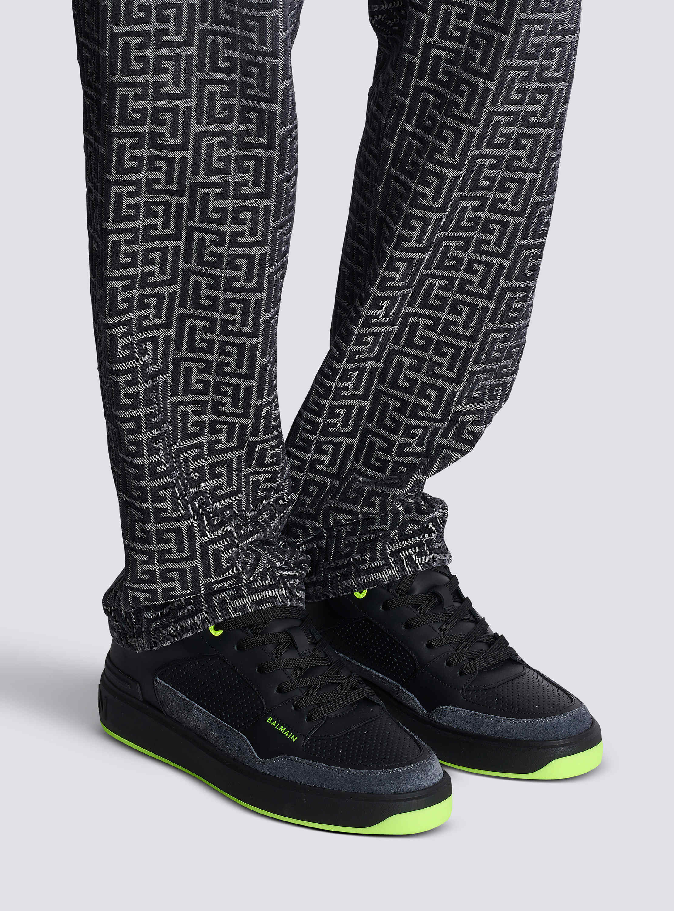 スニーカー BALMAIN FW24 'B-Court Flip' sneakers (DN0VI727LBSO EAD) B-Court Flip sneakers in leather and suede - Men | BALMAIN