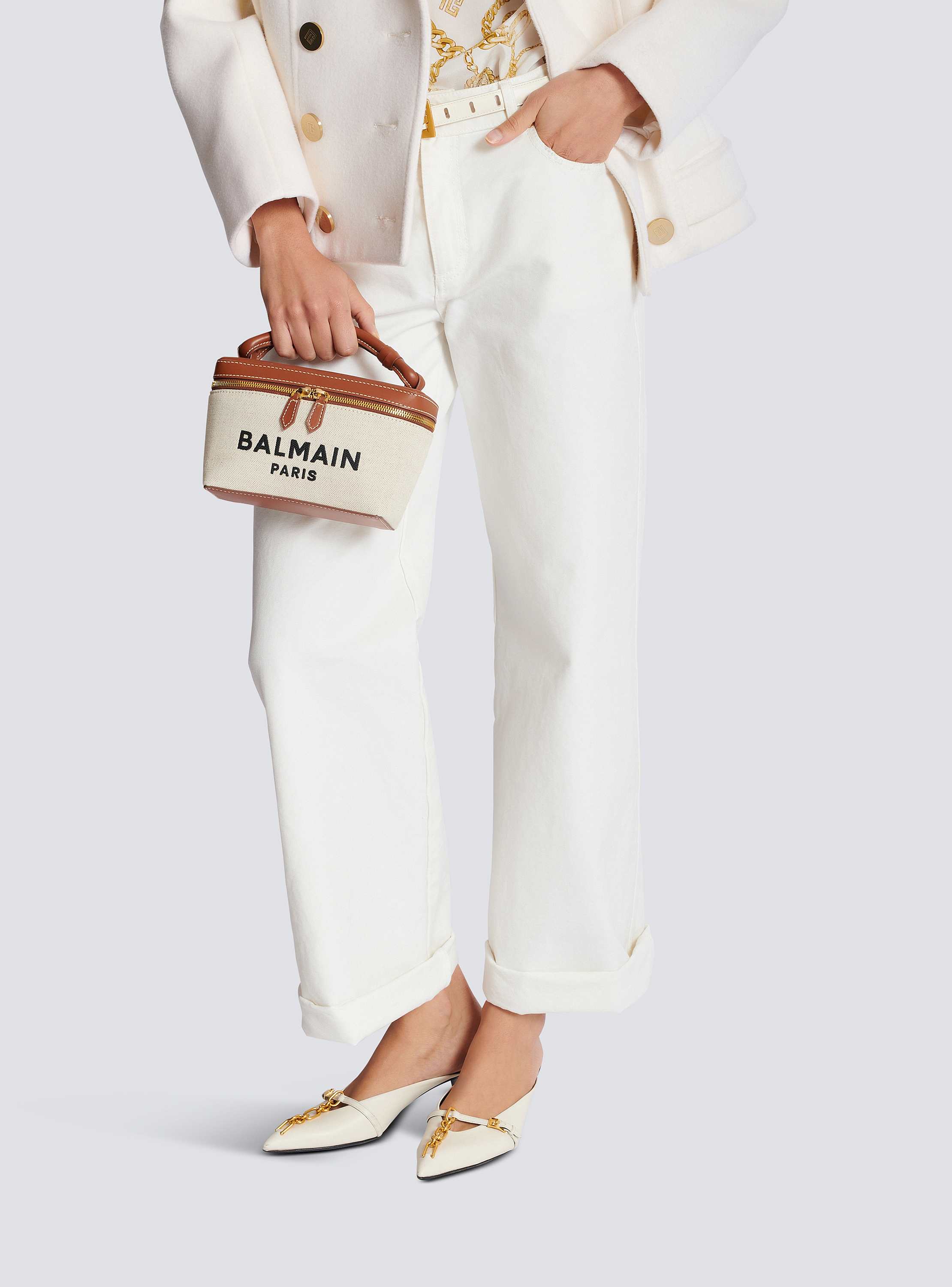 【関税＆送料込み】Balmain B-Army Canvas Vanity Case B-Army Vanity Case in canvas and leather - Women | BALMAIN