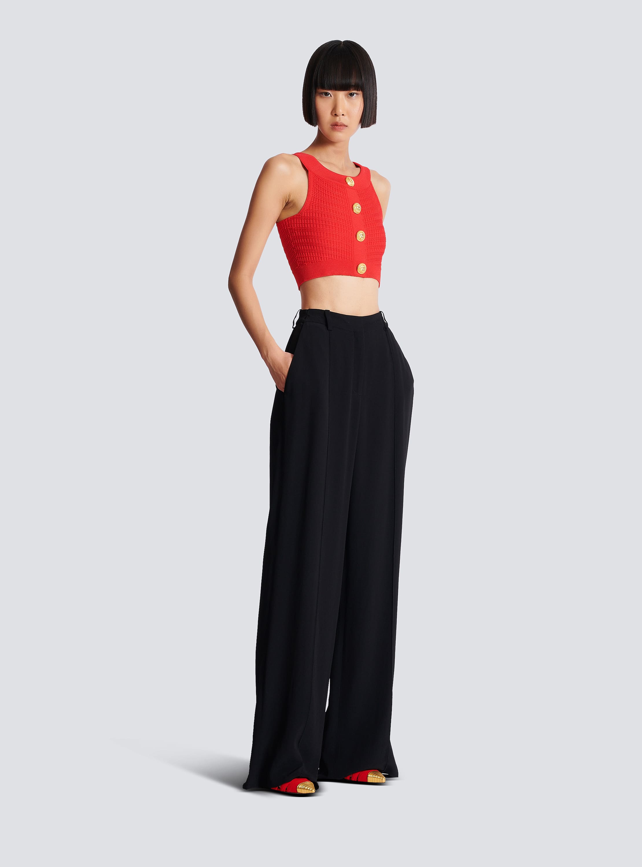 Tシャツ・カットソー BALMAIN TOP (EF0AB426KI42) Cropped buttoned knit top - Women | BALMAIN
