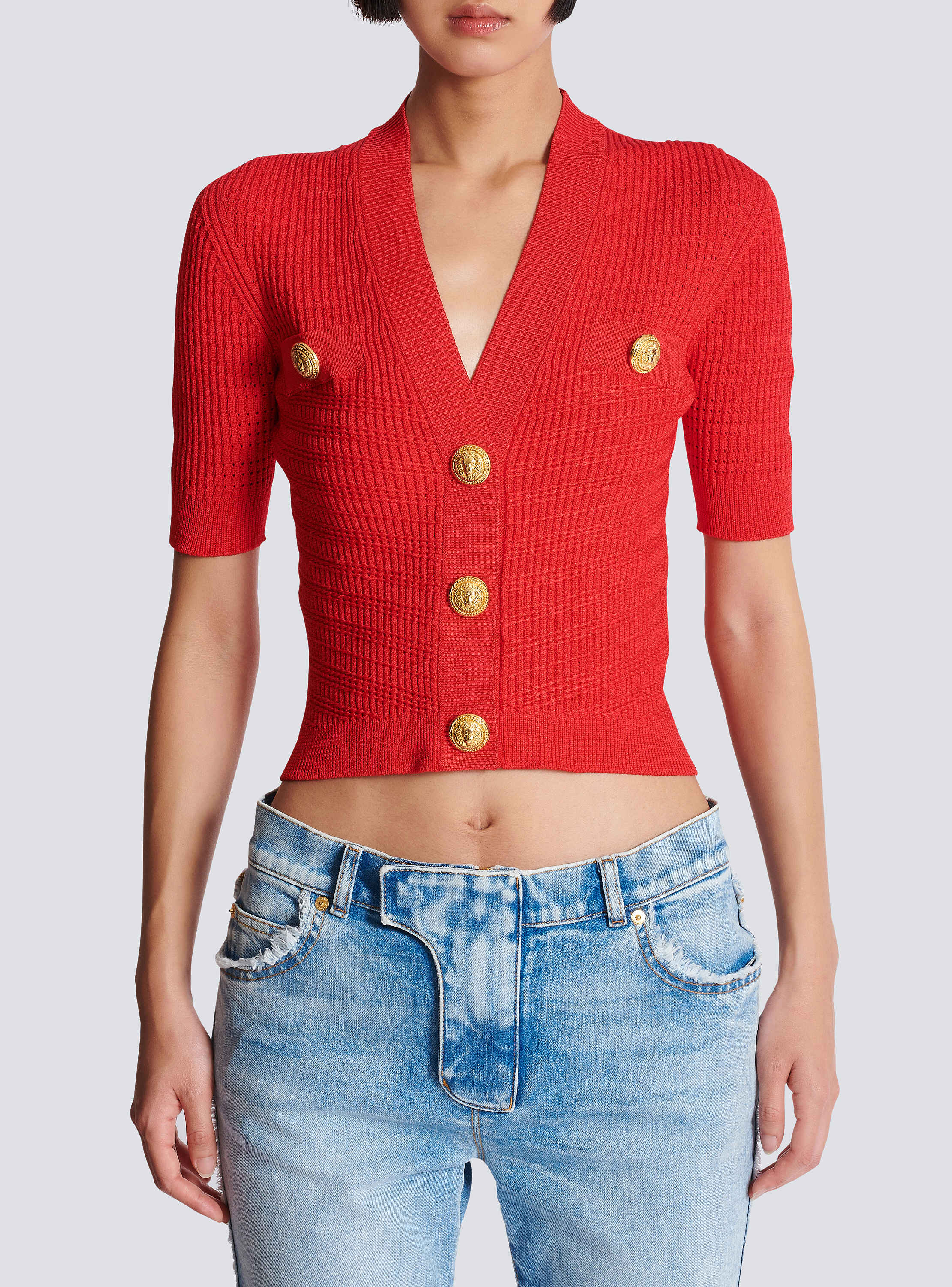 Short-sleeve two pockets buttoned knit crop cardigan