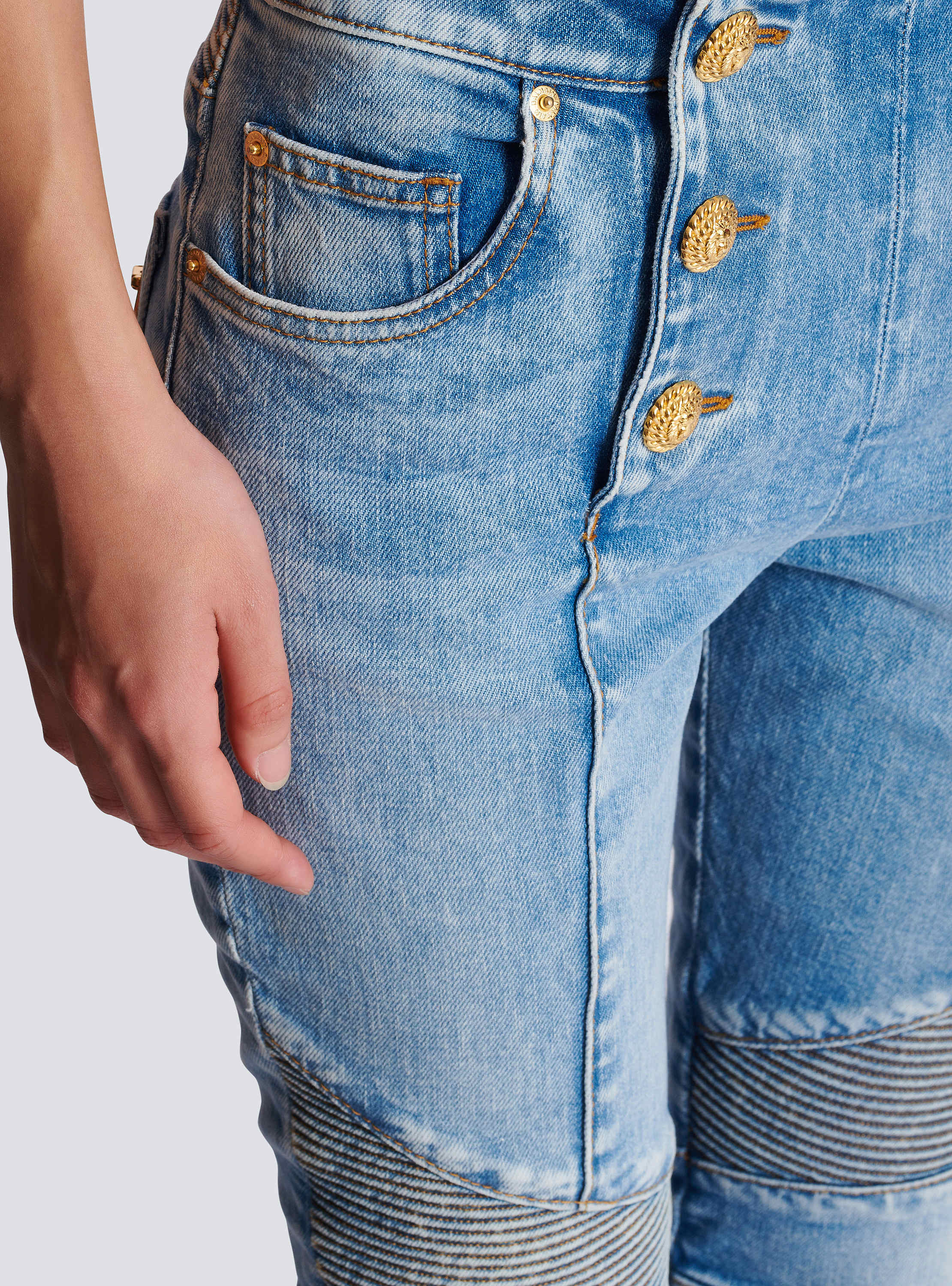 Six-button raw edge denim biker