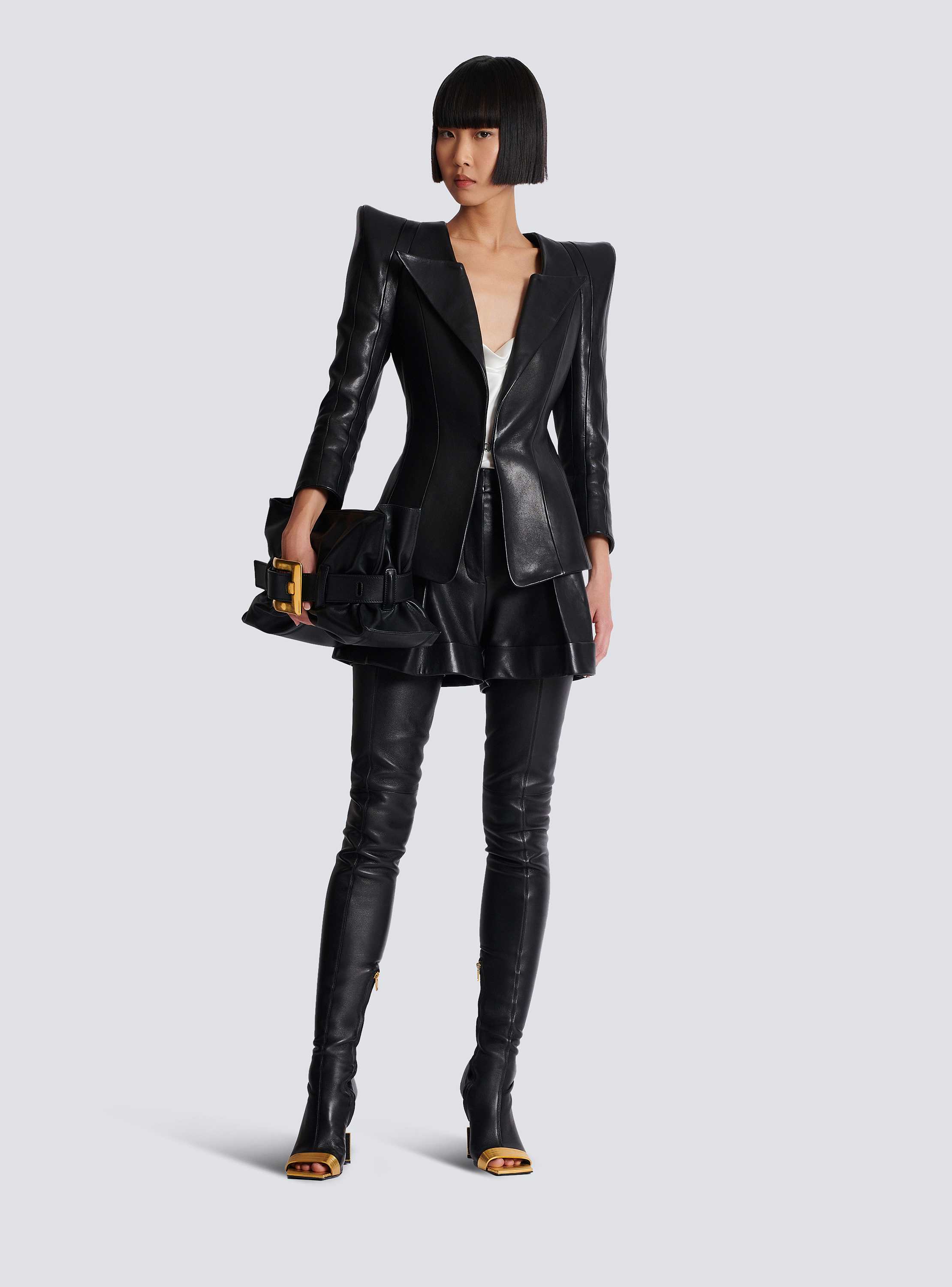 ショートパンツ BALMAIN Woman Short Black AF1MA095DD10 0PC Pleated lambskin shorts black black - Women | BALMAIN