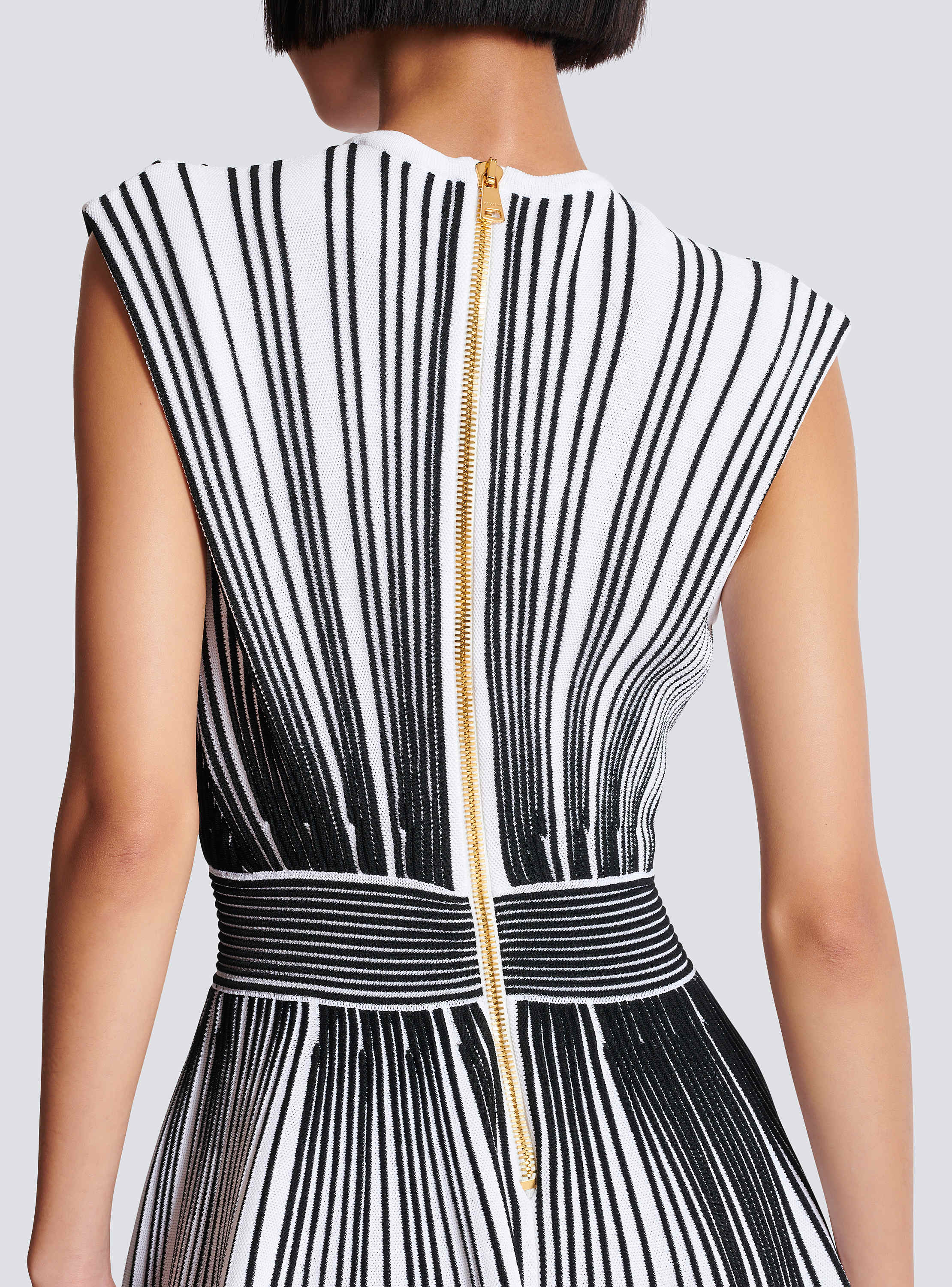 【送料&関税込】Balmain Two-tone Knit Dress Two-tone knit dress with faux waistcoat design beige - Women