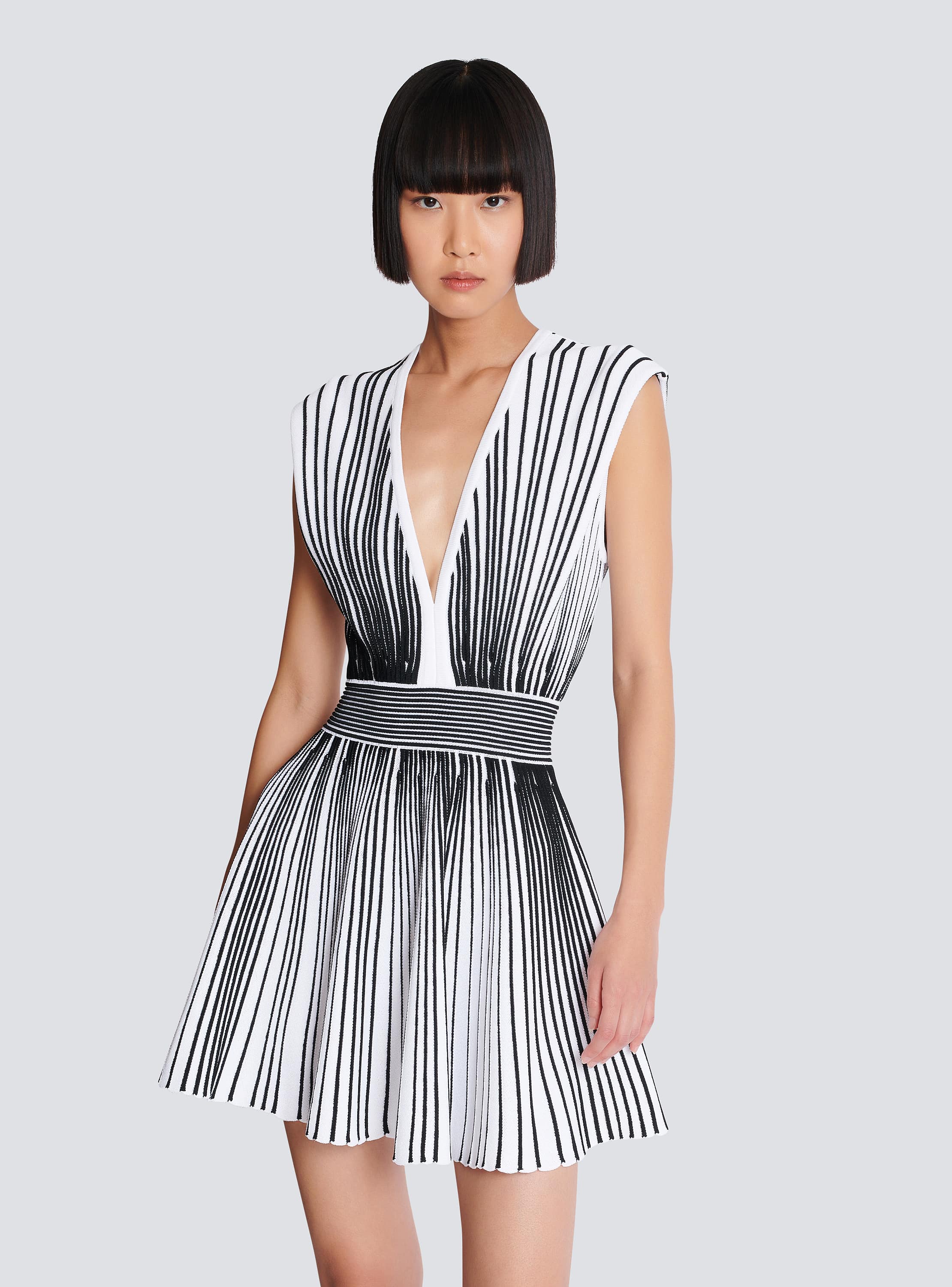 Two-tone flared knit dress