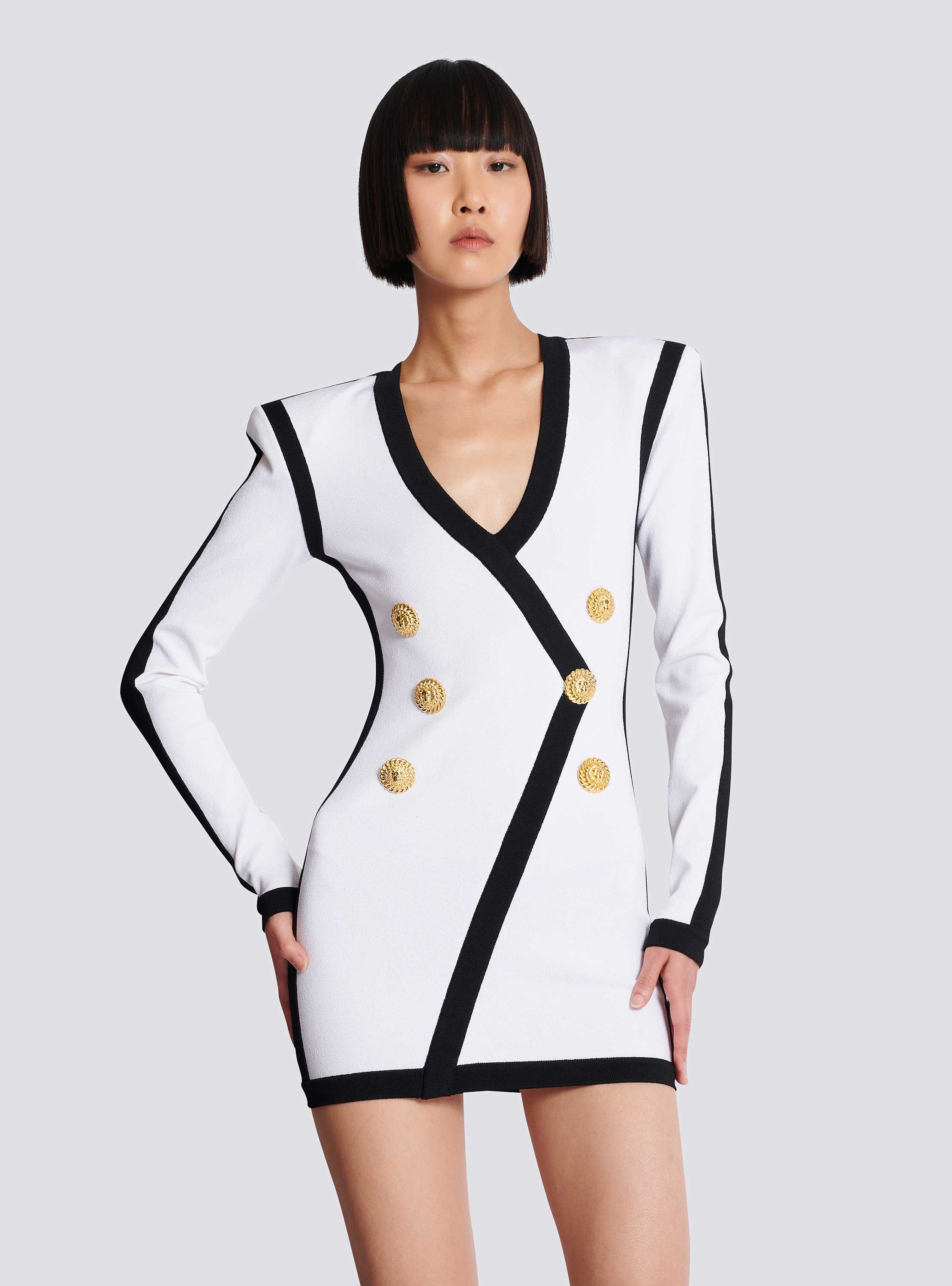Long-sleeve v-neck tailored bodycon mini dress