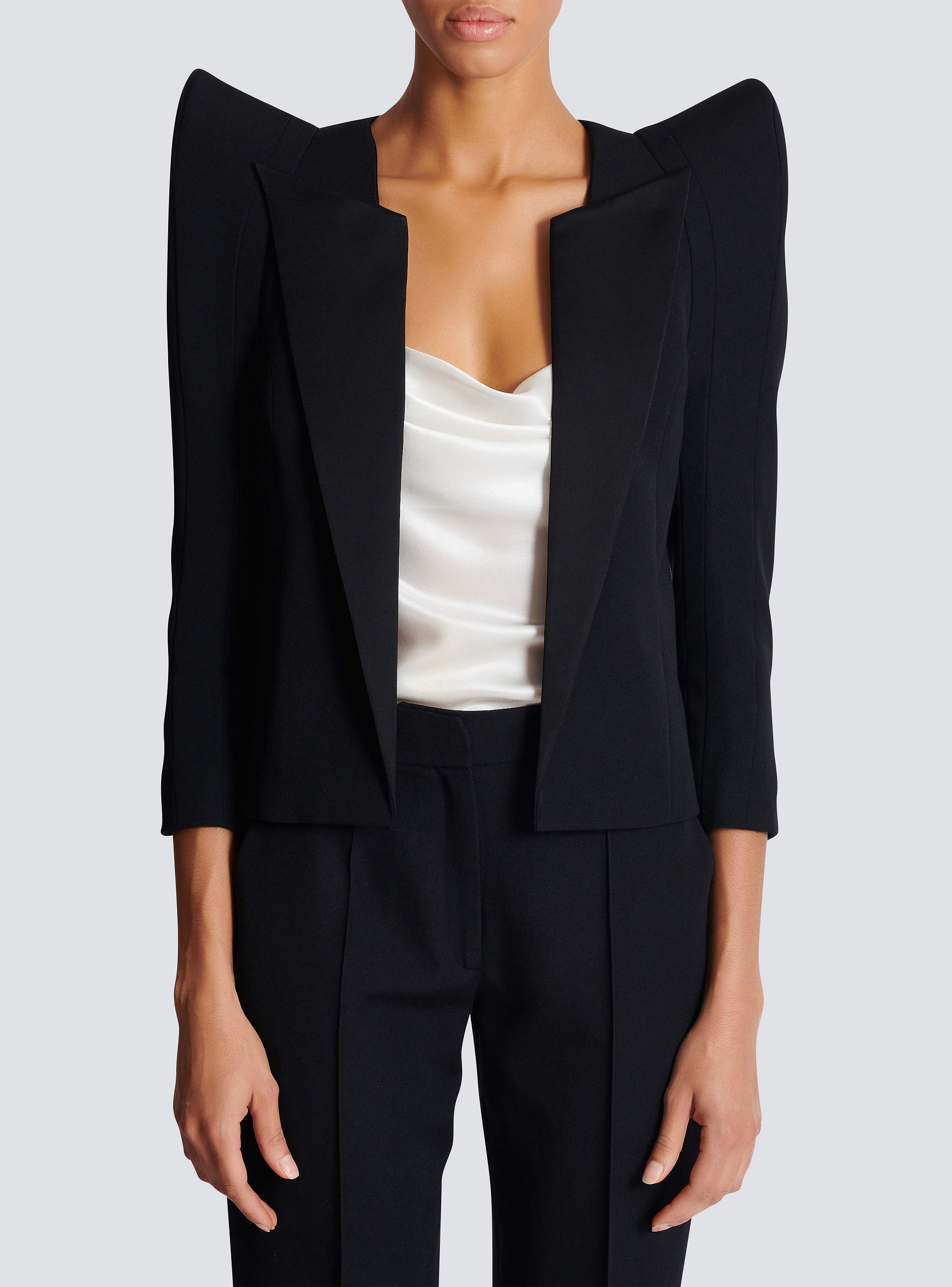 ジャケット BALMAIN Black Crepe Blazer Balmain two-tone Crepe Blazer | Black | FARFETCH