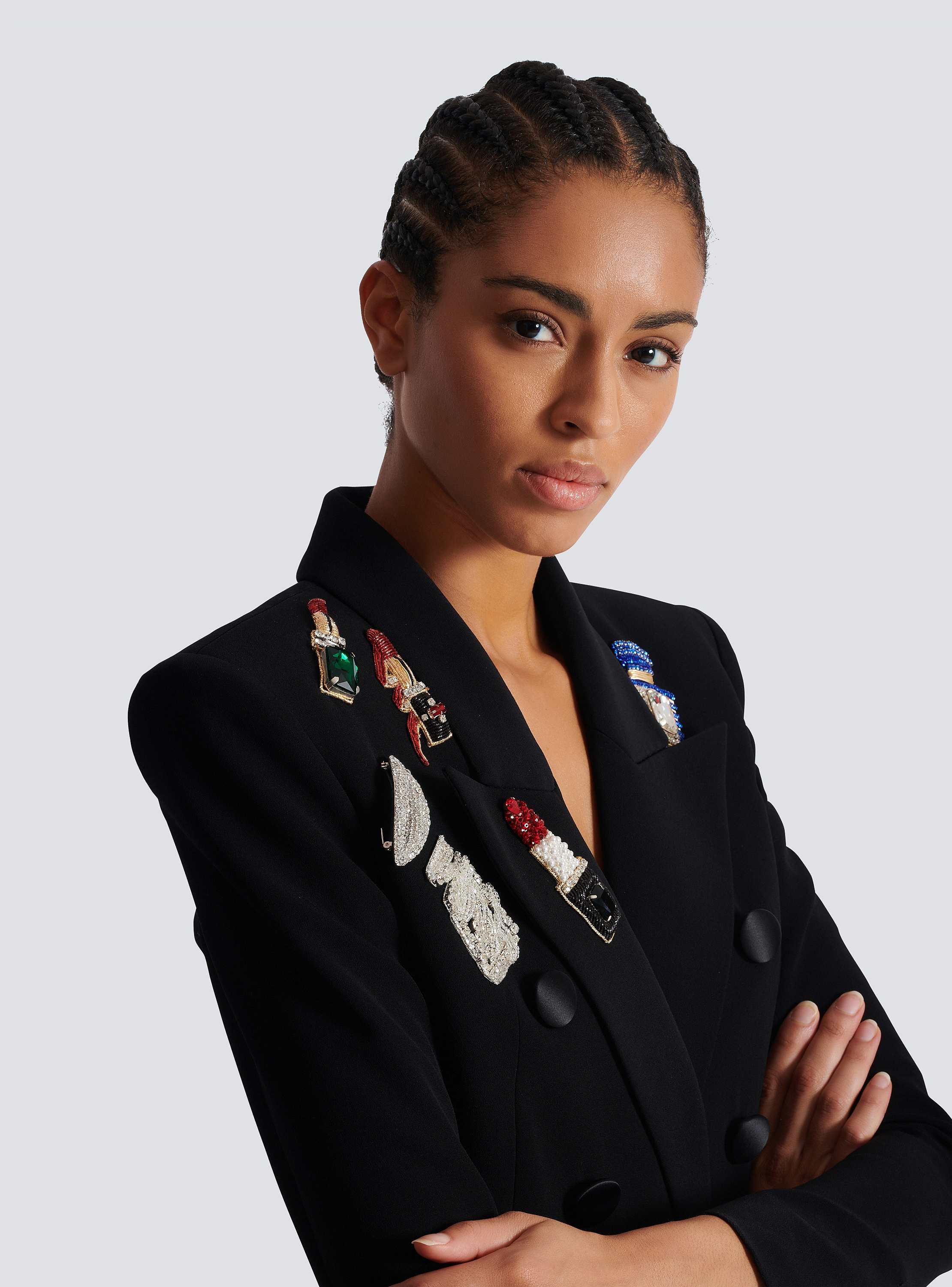 ワッペン付き 6ボタン タイトフィットジャケット 