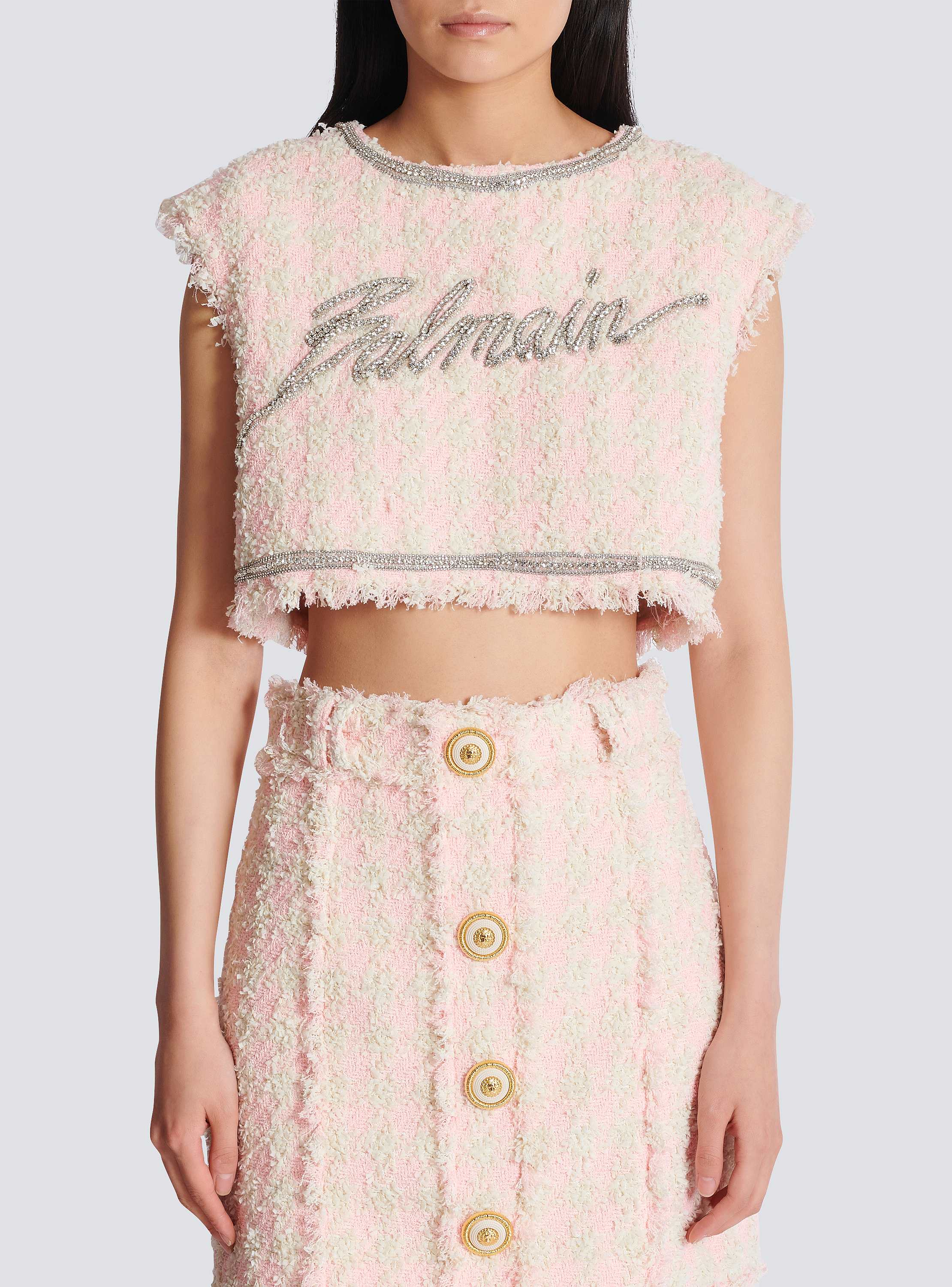 Short-sleeve paris embroidered crop top