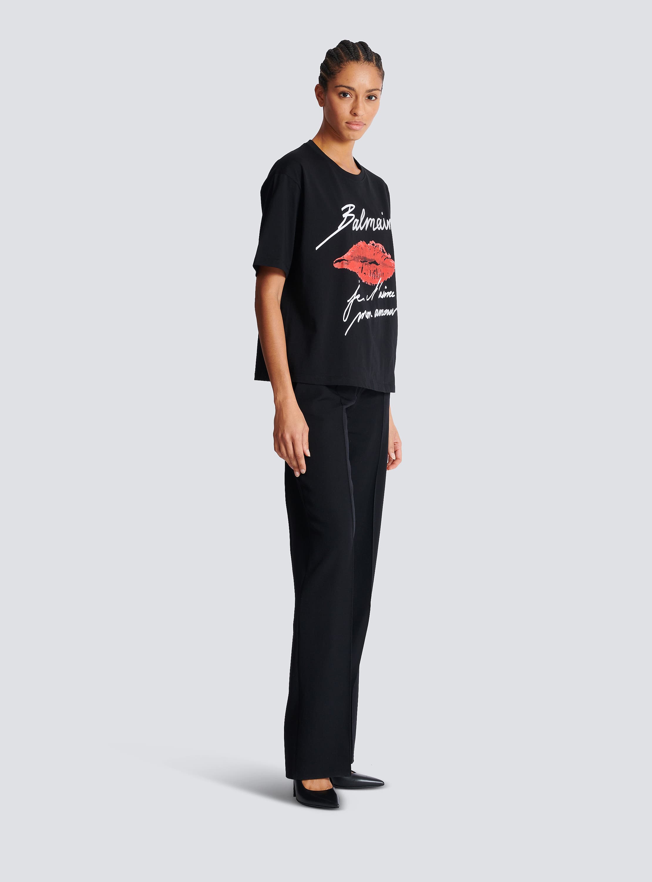 Short-sleeved T-shirt with Kiss print black - Women | BALMAIN