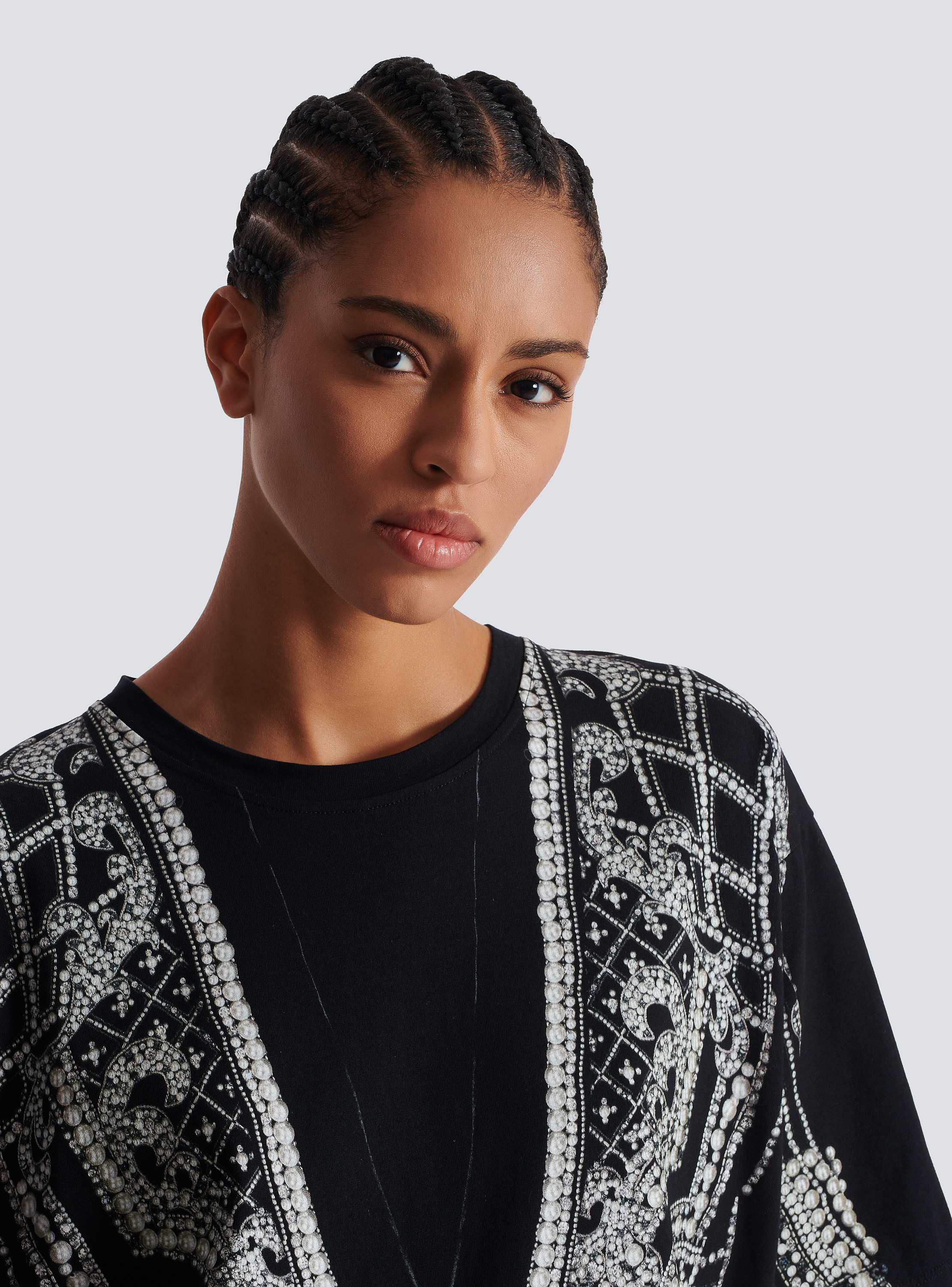 Trompe l'œil T-shirt with embroidery print