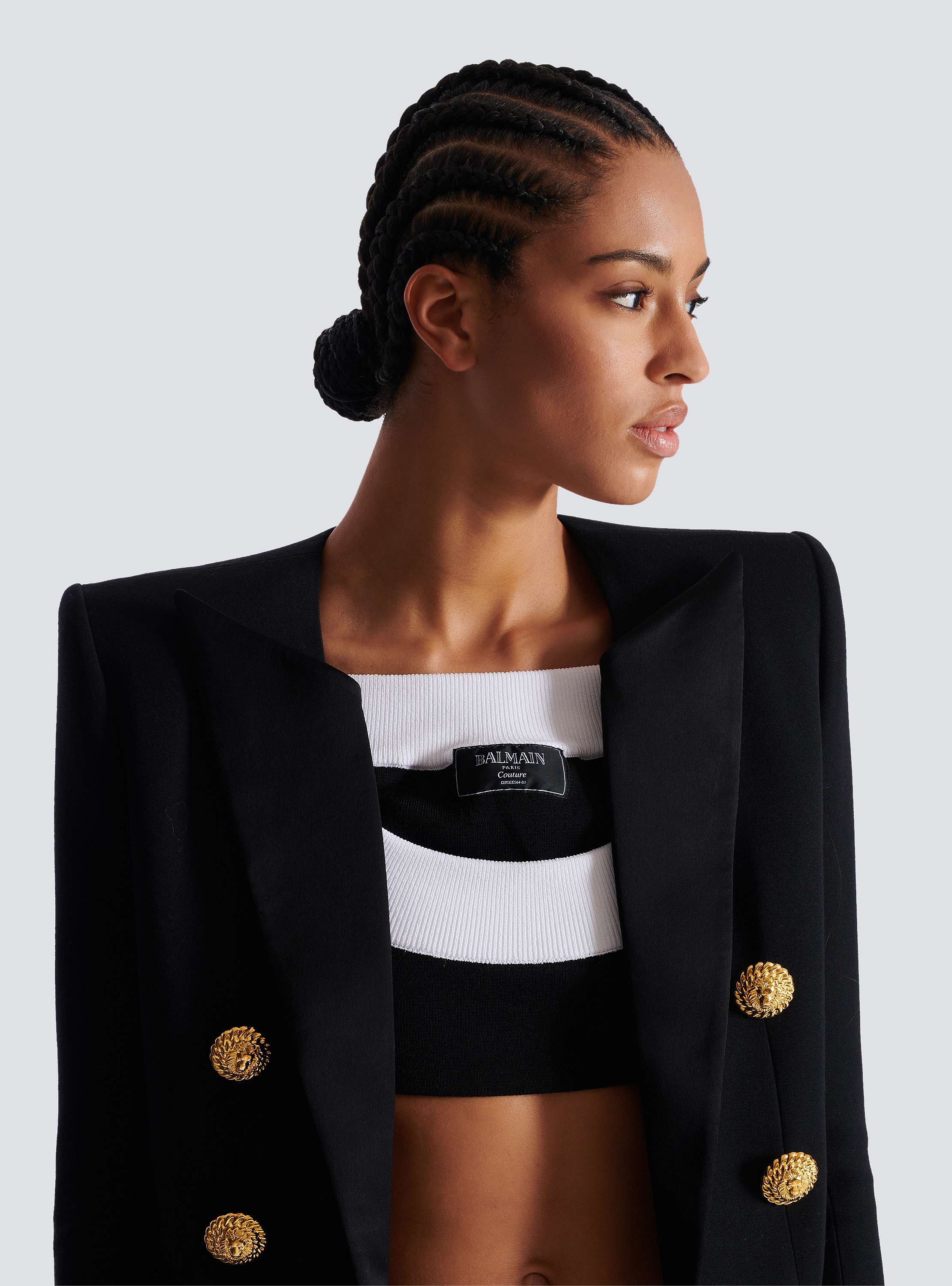 【美品】PIERRE BALMAIN ケープ ポンチョ サガミンク フリーサイズ 美品】PIERRE BALMAIN ケープ ポンチョ サガミンク フリーサイズ